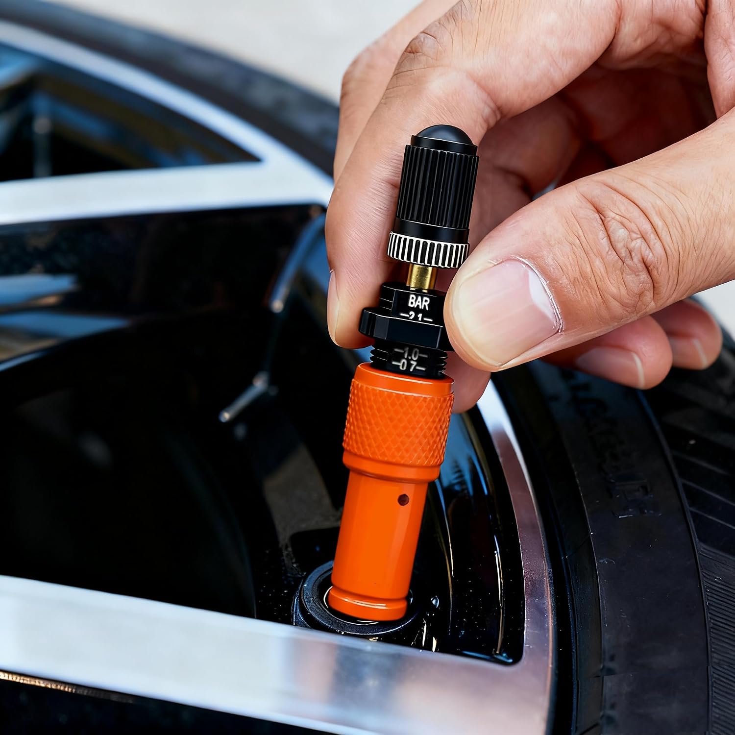 SUVCARMPING Adjustable Auto-Stop Tire Deflator Valve Kit (10-30 PSI) 4 PCS Screw-on Tyre Air Down Tool for Offroad 4x4, Orange