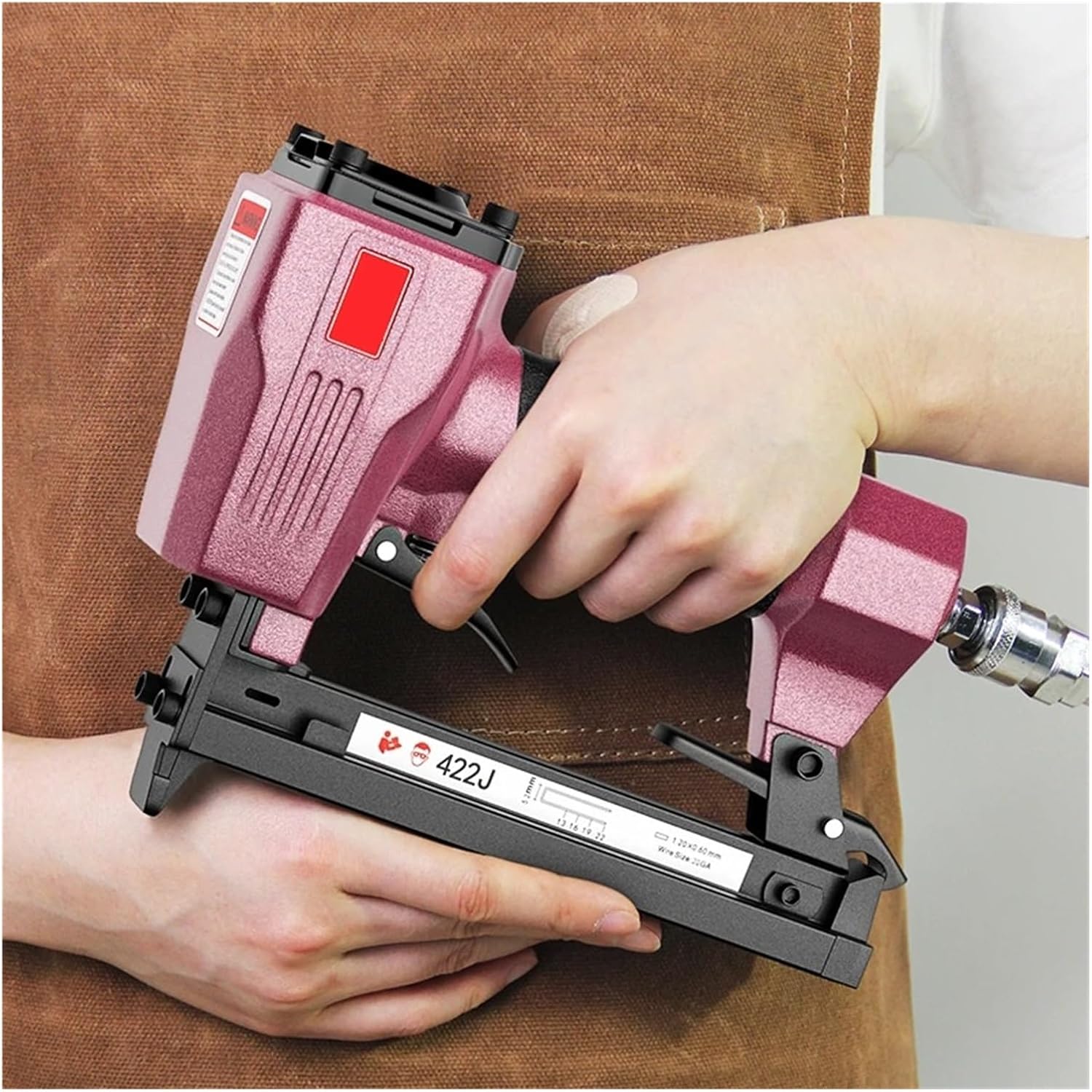 Pneumatic Stapler ，Powered Upholstery Stapler 422J Pneumatic Nail Gun 20Ga Interior Decoration Carpentry Tools 10-22mm Length Pneumatic Nail Gun