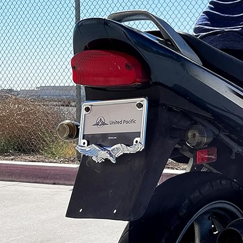 Miniatura 5 de United Pacific 50118 - Marco para placa de matrícula de motocicleta cromado fundido a presión, diseño detallado, construcción de metal, duradero, un