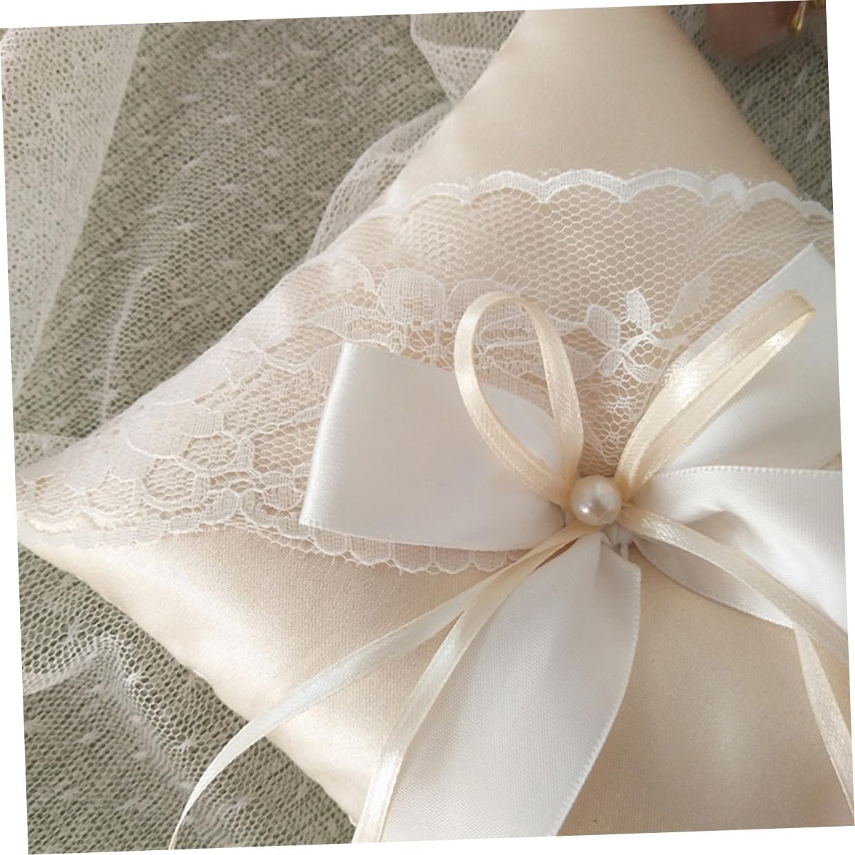 HOMSFOU Wedding Ring Bearer Pillow Holder with Pearls and Ribbon