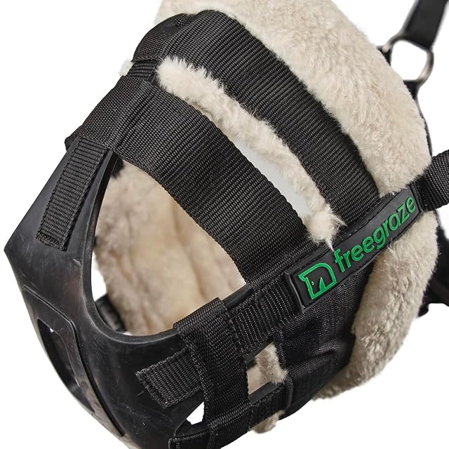 Foto 3 de 8 de Shires Bozal de Sauce FreeGraze Airflow, Color Negro