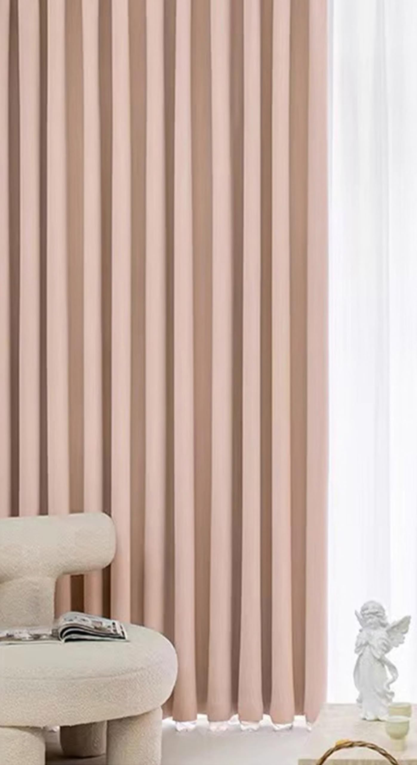 Rideaux occultants en chenille thermique rose pour bloquer la lumière du jour dans le salon
