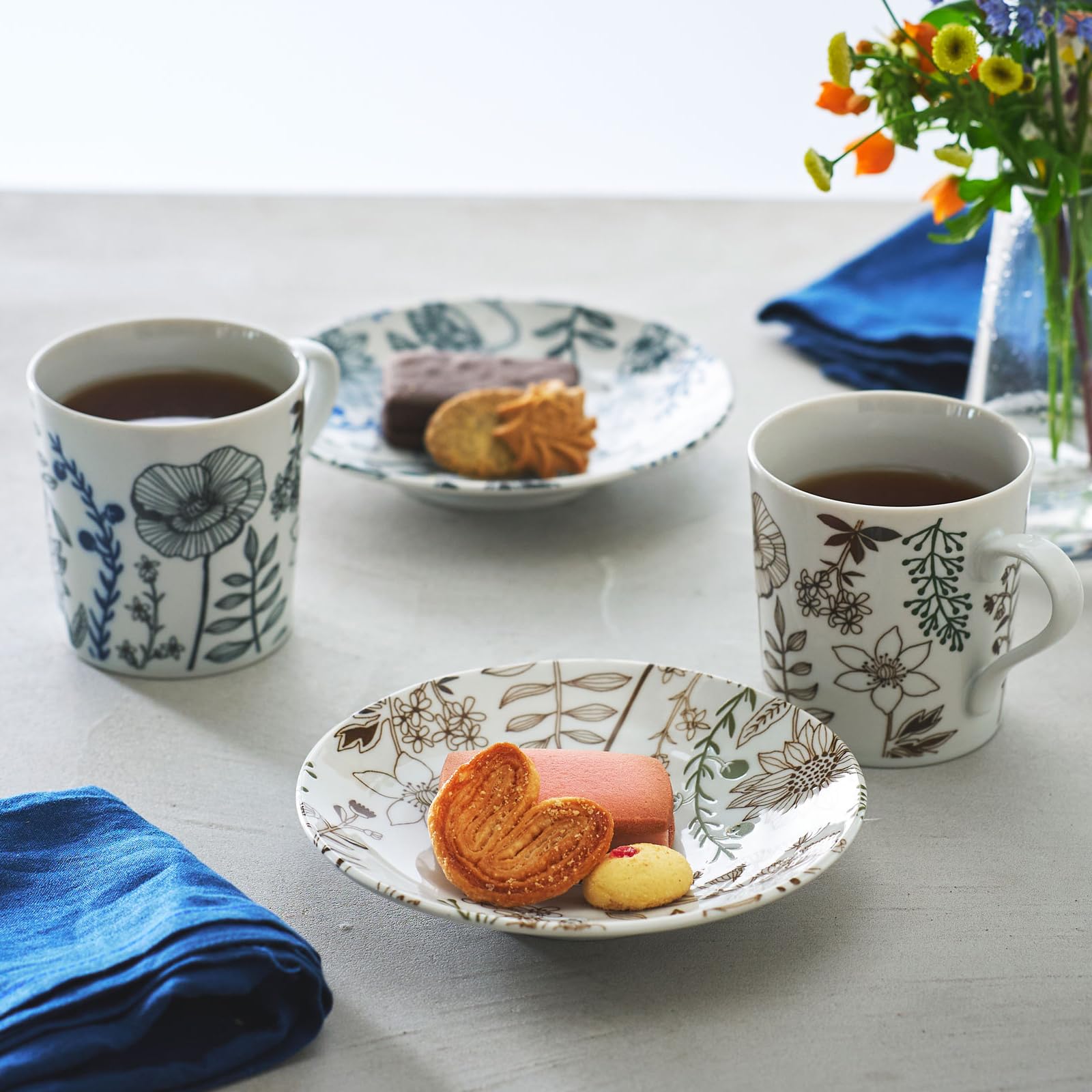 Amazon.co.jp: aito製作所 「 フラワーパターン 」 軽量 食器