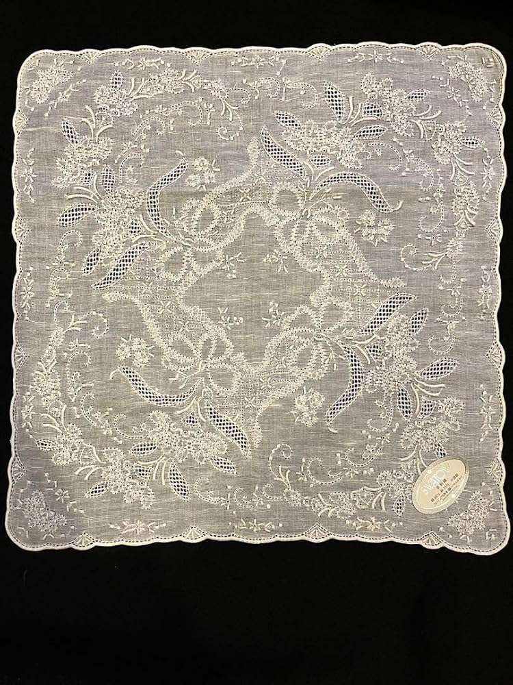 【美品】スワトウ　スワトー　汕頭刺繍のハンカチ ヴィンテージ　パンダちゃん　✨ ヴィンテージ スワトウ ハンカチ スワトウ 汕頭刺繍のハンカチ