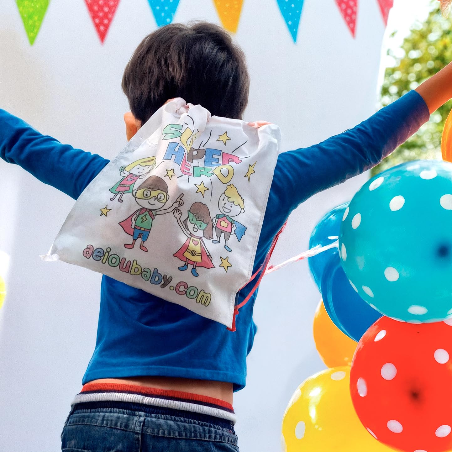aeioubaby.com 25 Zainetti da Colorare + Borsa Riutilizzabile | 25 Bustine singole con 5 Colori a Cera e un Palloncino | Regalo per bambini per le feste e i compleanni (Eroi)