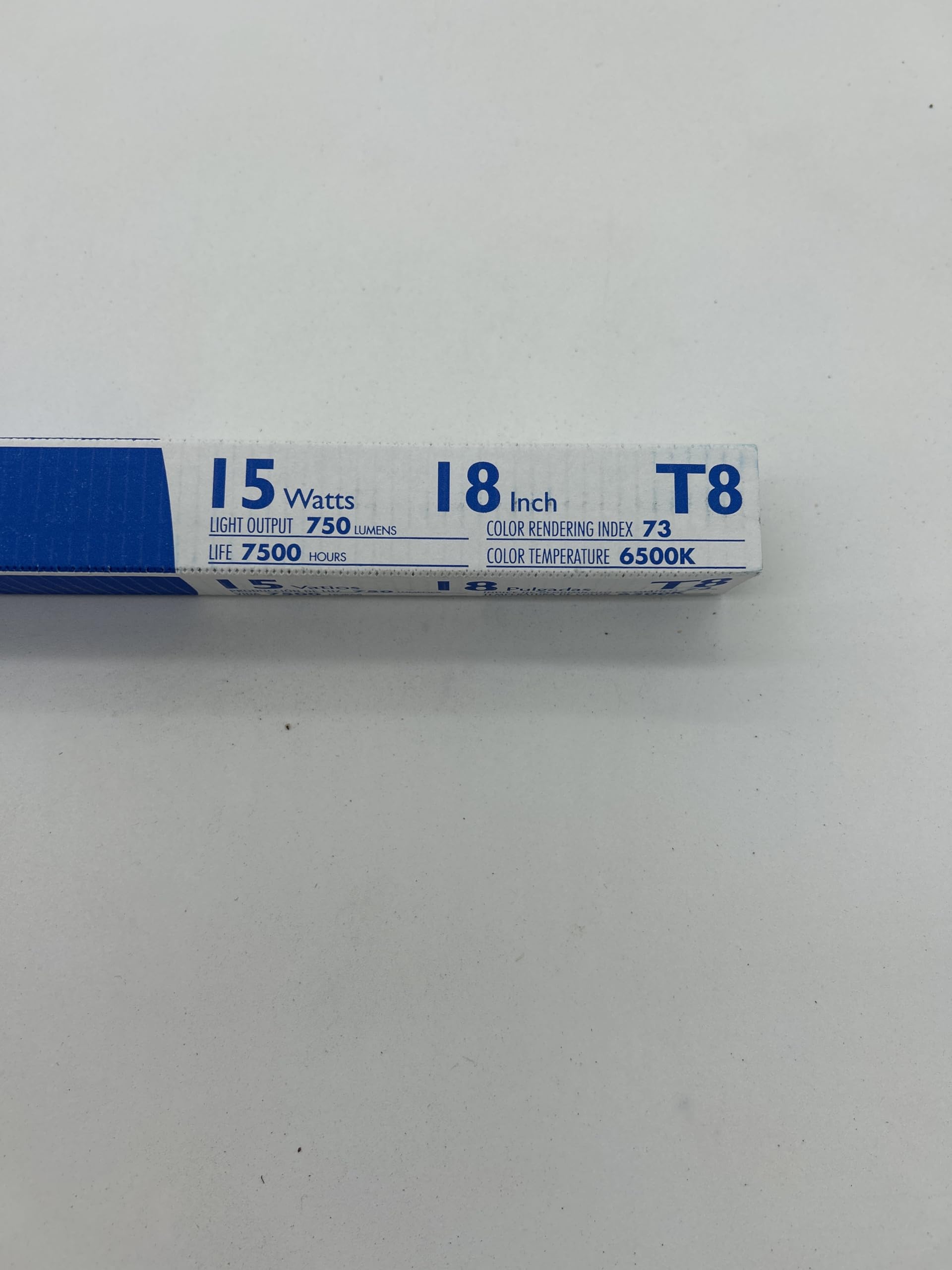 Philips 546100 - F15T8/Daylight Deluxe 6/1 1 Foot Plus Straight T8