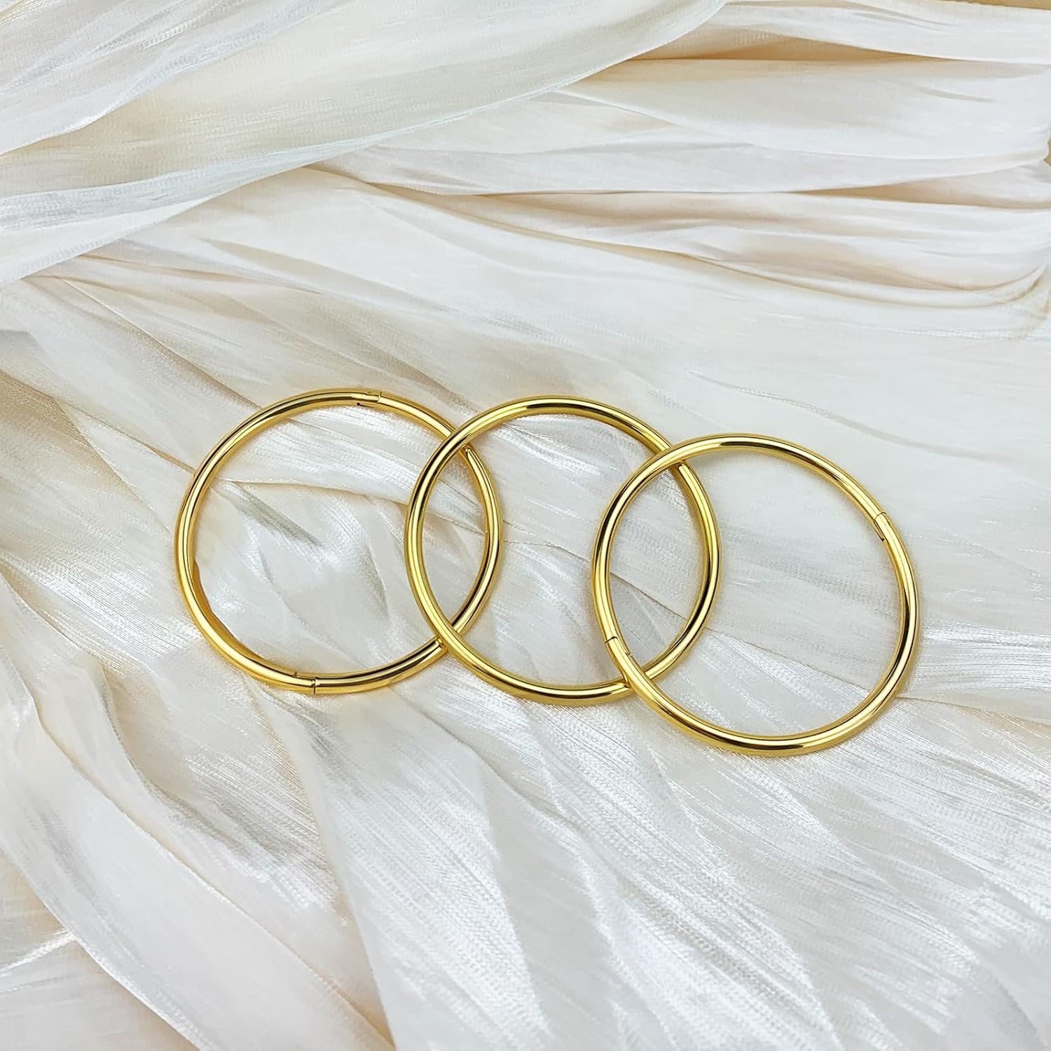 YBMYCM 3 Pack Gold-plated Bangle Bracelet for Women Classic Lightweight Stacking Stainless Steel Bracelet 18K Gold-plated Open Bangles Gift Jewelry - Image 4