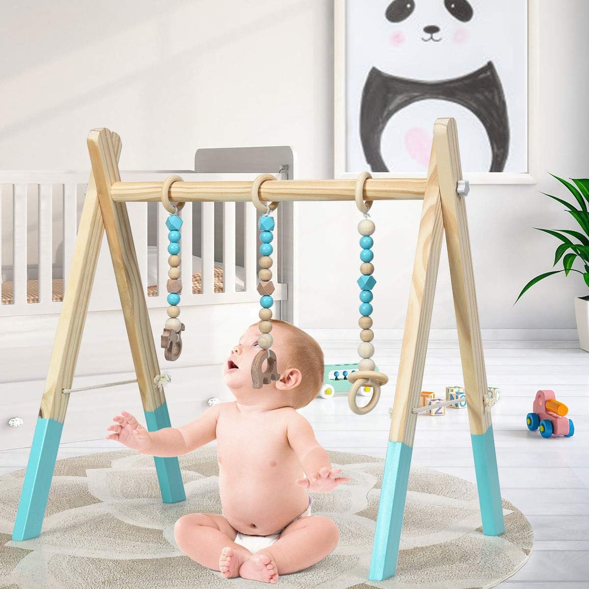 GYMAX Palestrina Legno per Neonati 3+ Mesi Pieghevole, 3 Giocattoli Sensoriali Sospesi, Arco Gioco Giocattolo Attivo per Cameretta, Allenamenti di Corpo, 60 x 44 x 60 cm (Verde)