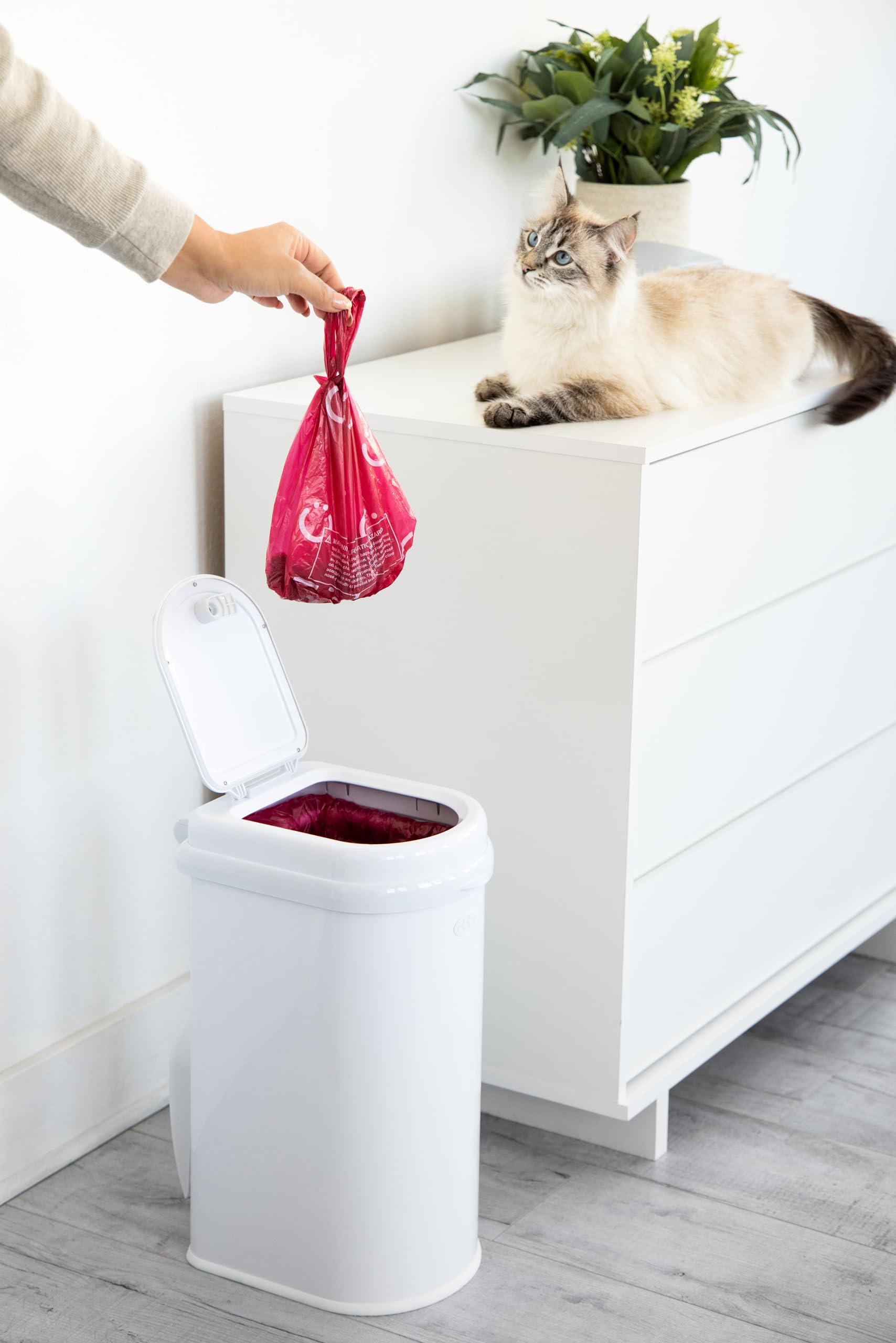 Ubbi Secchio per rifiuti di animali domestici, sistema di smaltimento della lettiera per gatti, blocco degli odori, bianco