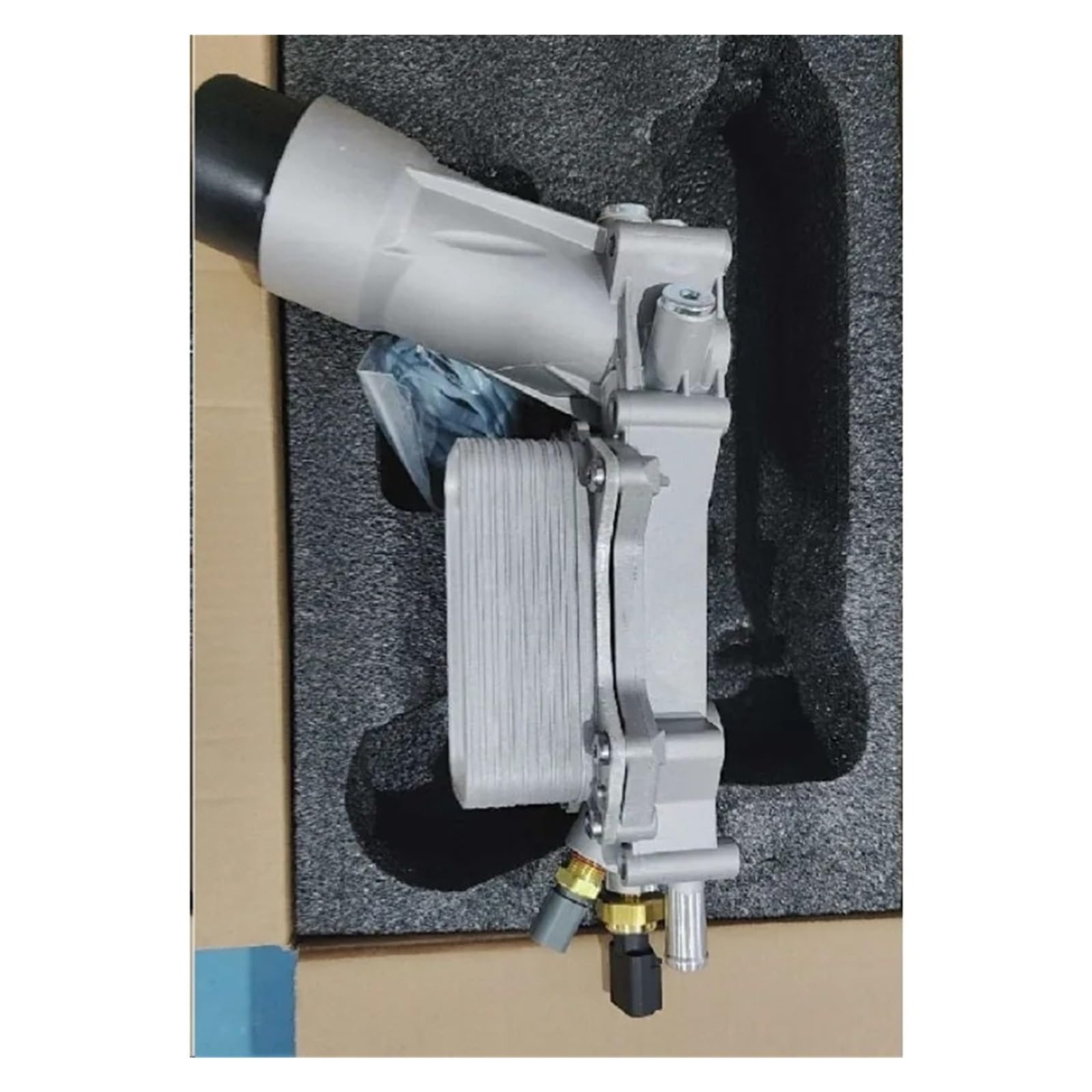 Chłodnica oleju samochodowego Pasuje do Chryslera pasuje Dodge Jeepa Ram 5184294AE 68105583AF aluminiowa obudowa adaptera filtra oleju Płyta chłodząca