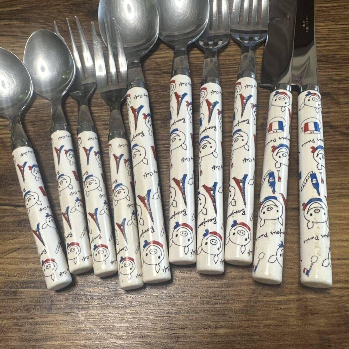 Amazon.co.jp: ラッキーピッグ パリジェンヌブタさん カトラリーセット