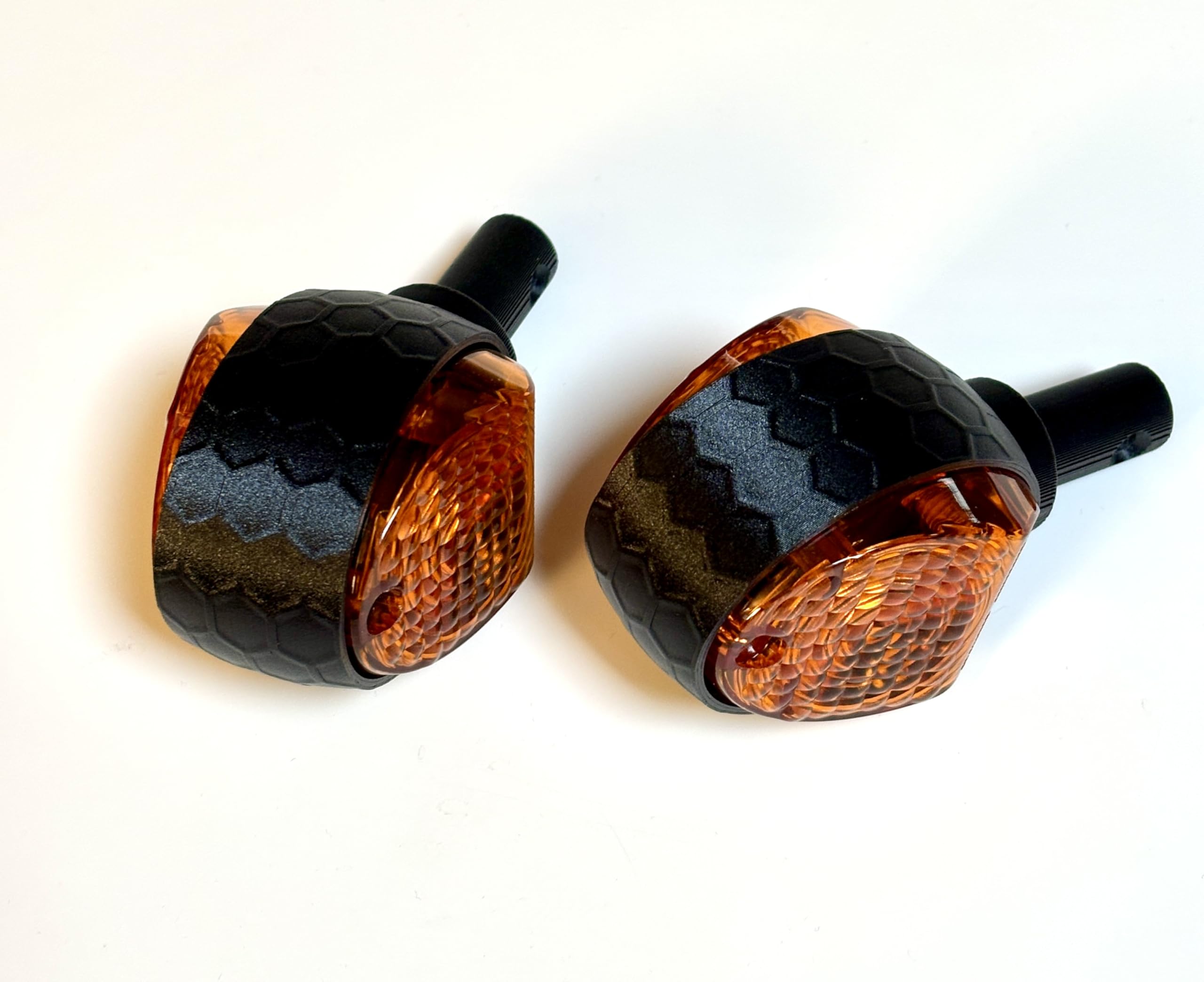 Generisch Simson Schwalbe KR51 Blinker Set komplett, Blinkergeäuse Schwarz, Carbon Wabenoptik, mit Fassung und Gewindeeinsatz, Kein Umbau mit Altteilen nötig!