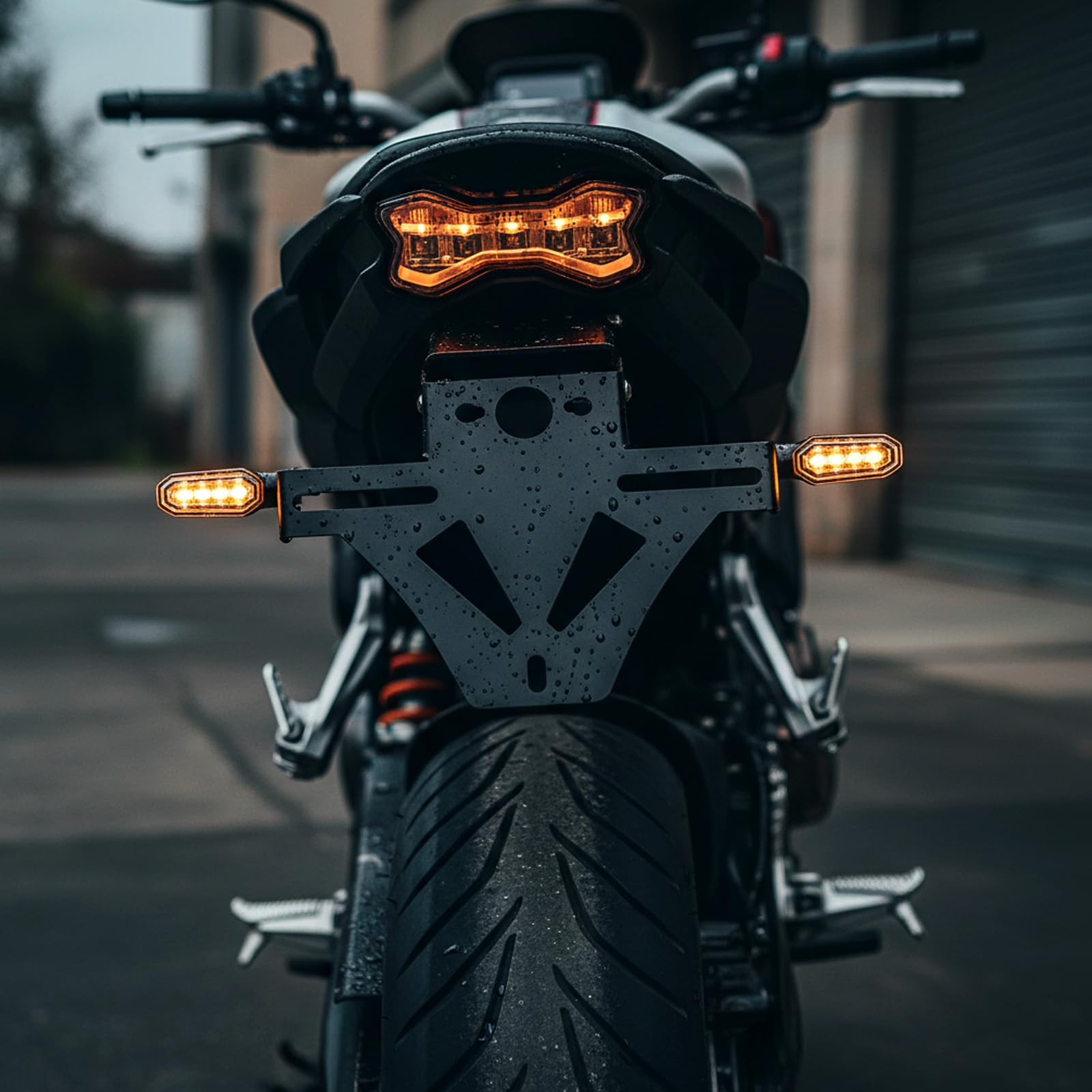 Regolabili per Motociclo Supporto per targa del motociclo Baceyong, staffa di montaggio multifunzionale del motociclo Supporto universale della targhetta pieghevole della coda