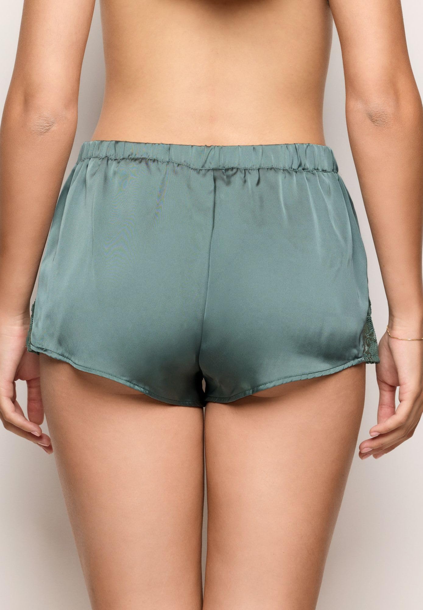 YAMAMAY - Pantaloni Corti del Pigiama, Donna, Verde Salvia, 100% Polyester, Raso con Inserti in Pizzo, Monocromo