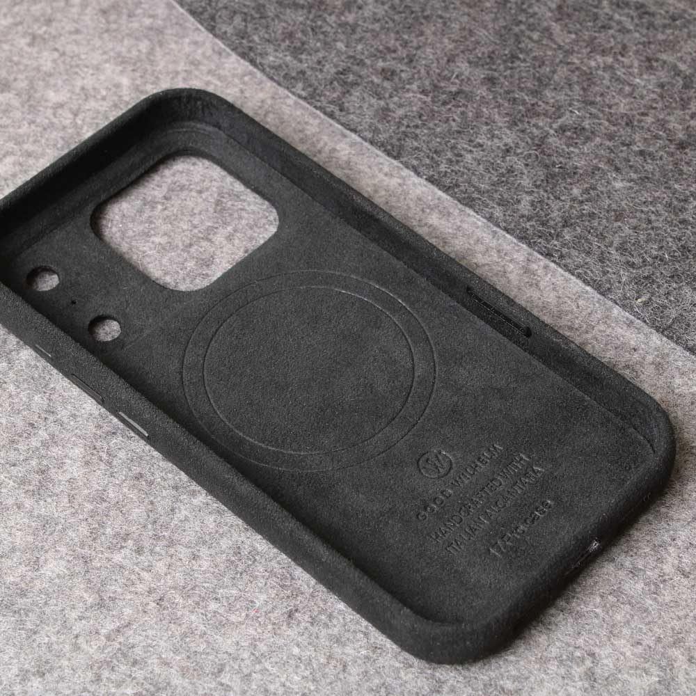 Alcantara Hülle für iPhone 17 Pro – Premium Case innen und außen aus Alcantara, Rundumschutz, Kamerataste, Qi2 kabelloses Laden, handgefertigt