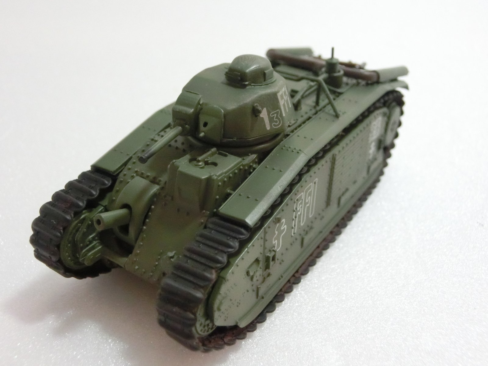 Amazon | 1/72 完成品 36157 B-1重戦車 フランス国内軍（FFI