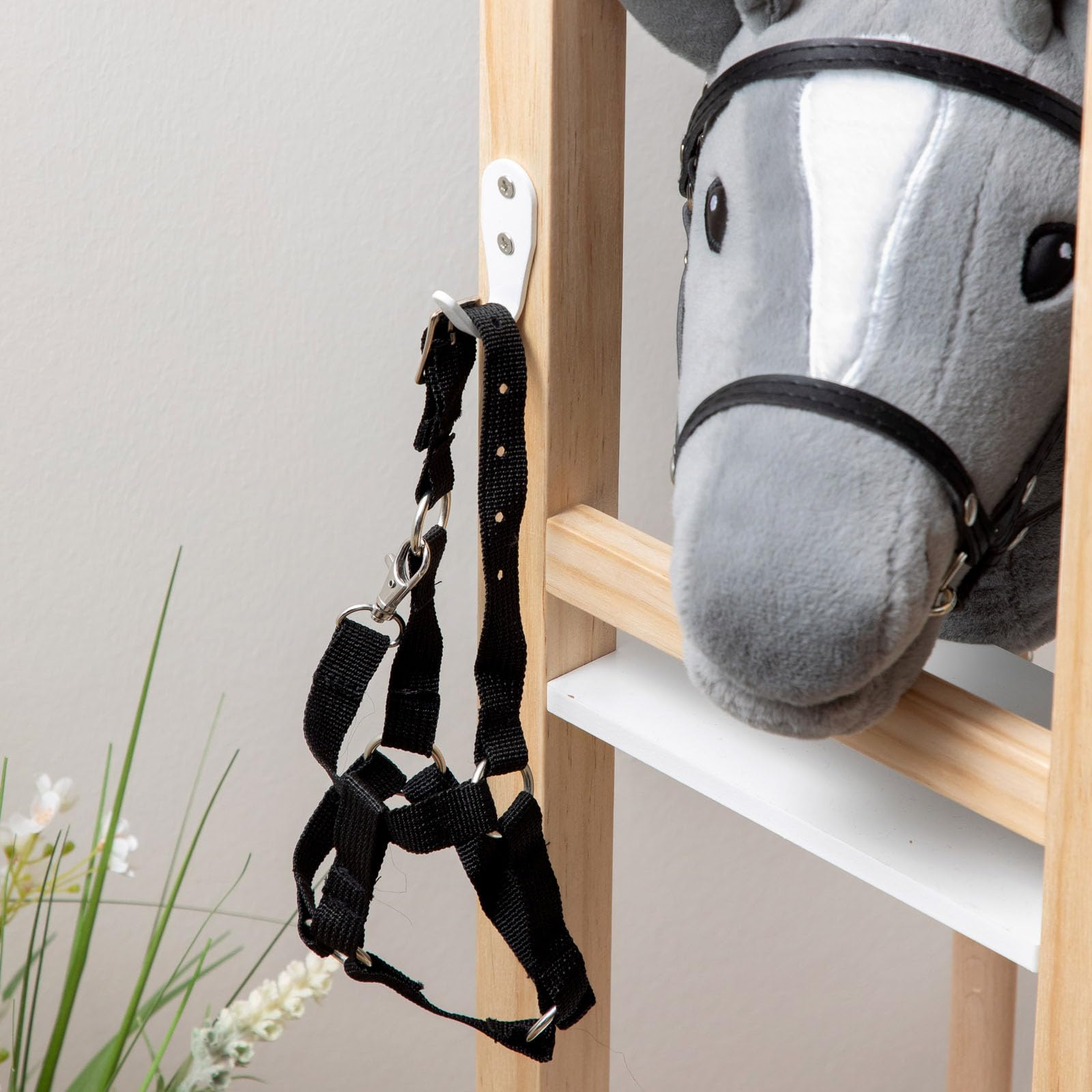 ELLA & PIET® Hobby Horse Stall Shelty aus Holz mit 2-teiliger Stalltür (Holz-Weiß) Pferdestall