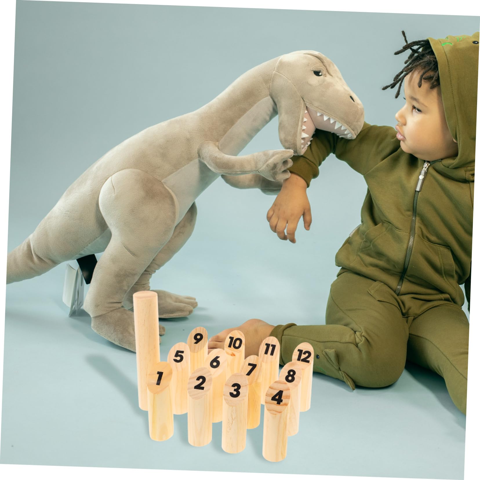 Toyvian Jeu de Lancer Quilles Finlandaises Numérotées en Bois Naturel, Jouet Interactif Éducatif, Kit Complet pour Adultes et Garçon et Filles, Loisirs en Plein Air, Jardin et Activités