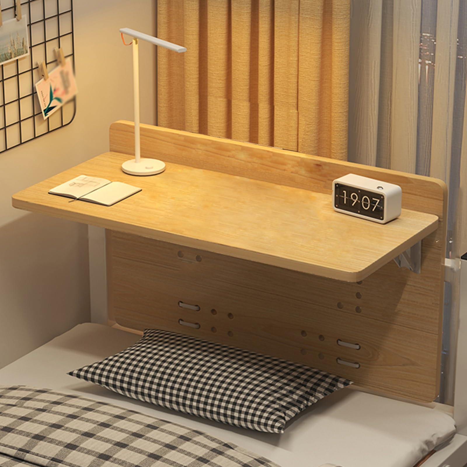 Table pliante murale pour un coin repas discret dans la cuisine