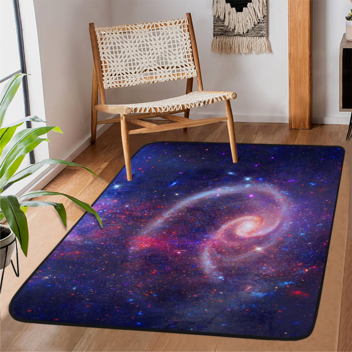 Tapis de salon motif galaxies pour créer un coin lecture cosmique unique