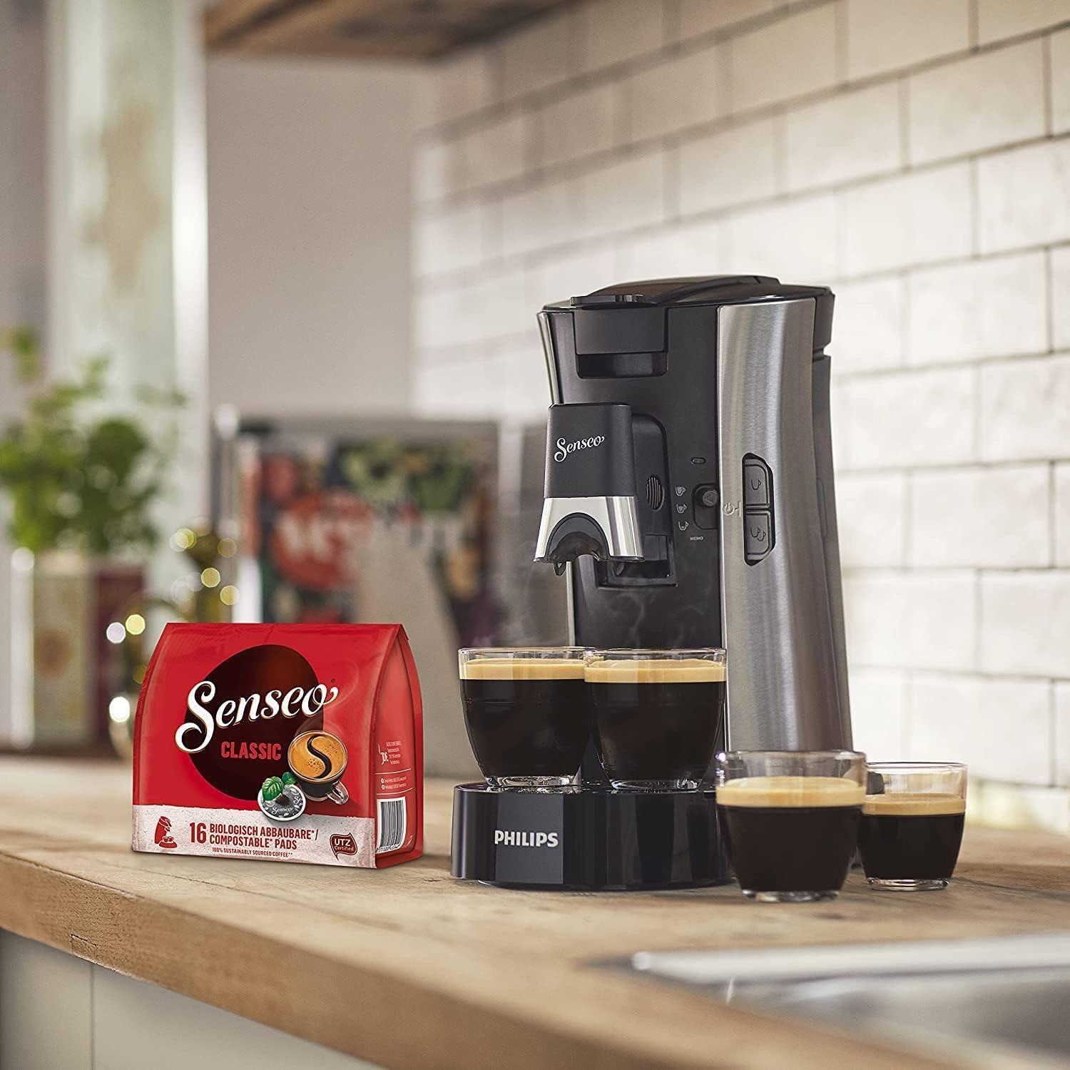 Philips Senseo Select Kaffeepadmaschine Bundle mit 66 Kaffeepads, 3 Kaffeespezialitäten, Memo-Funktion, Crema Plus, Intensität Plus, aus recyceltem Plastik, 0,9L, Gebürsteter Stahl (CSA250/10)