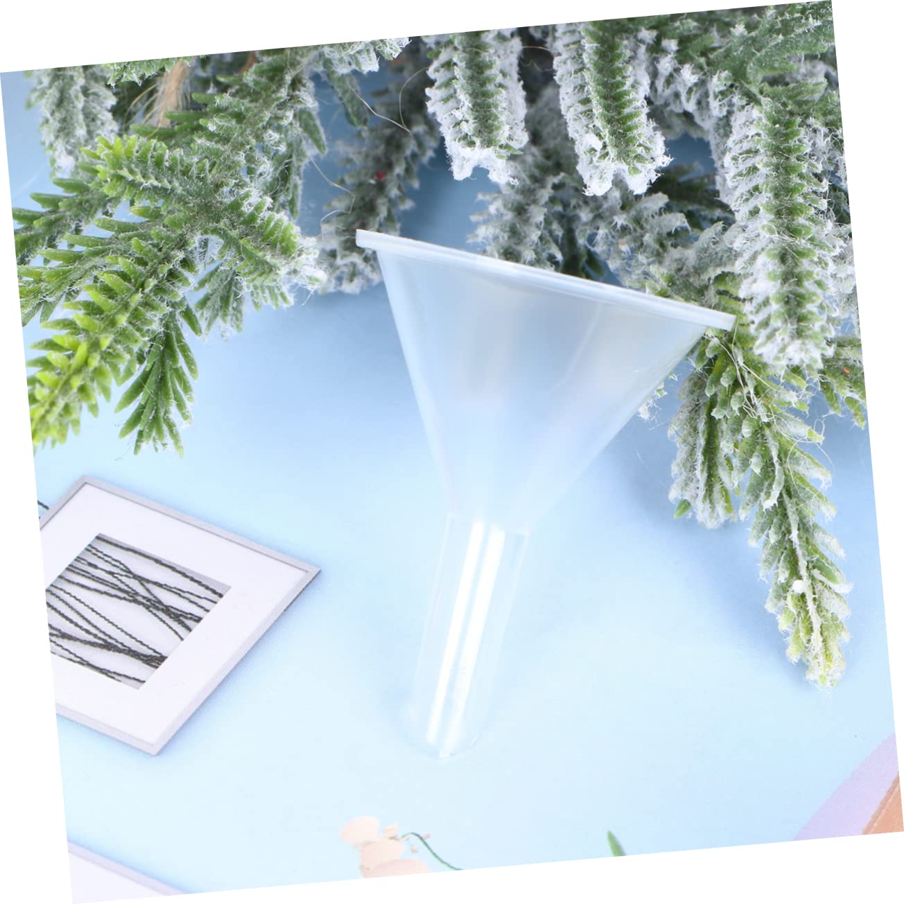 100 Stück Mini-Kunststofftrichter Transparent – Für Parfüm, ätherische Öle, Lotion, 6 X 31 X 38 Mm