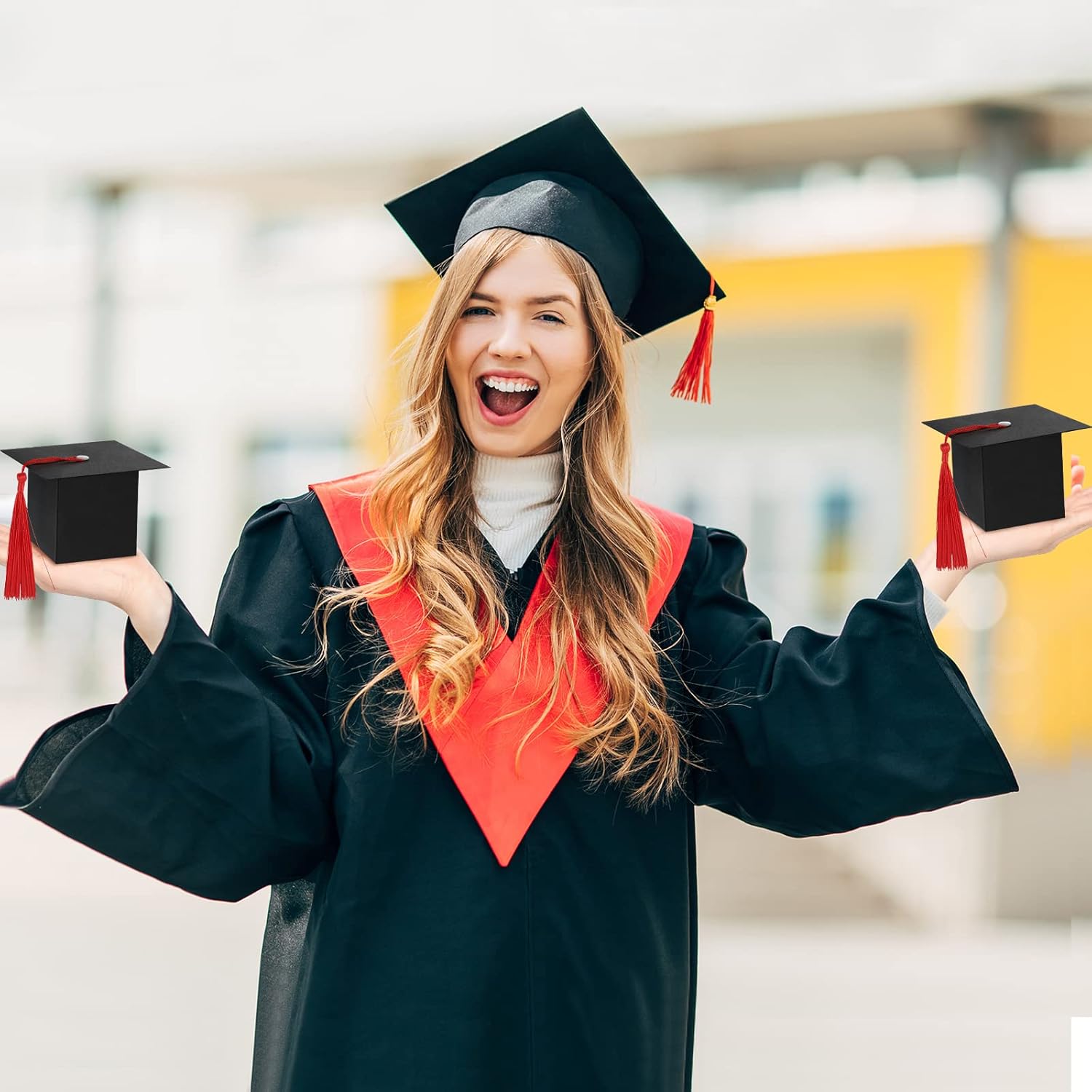 Bememo 100 Pieces Graduation Candy Boxes Graduation Party Favors Class of 2026 Cap Gift Boxes Graduate Centerpieces with Tassel for Grad Ceremony Party(Red)