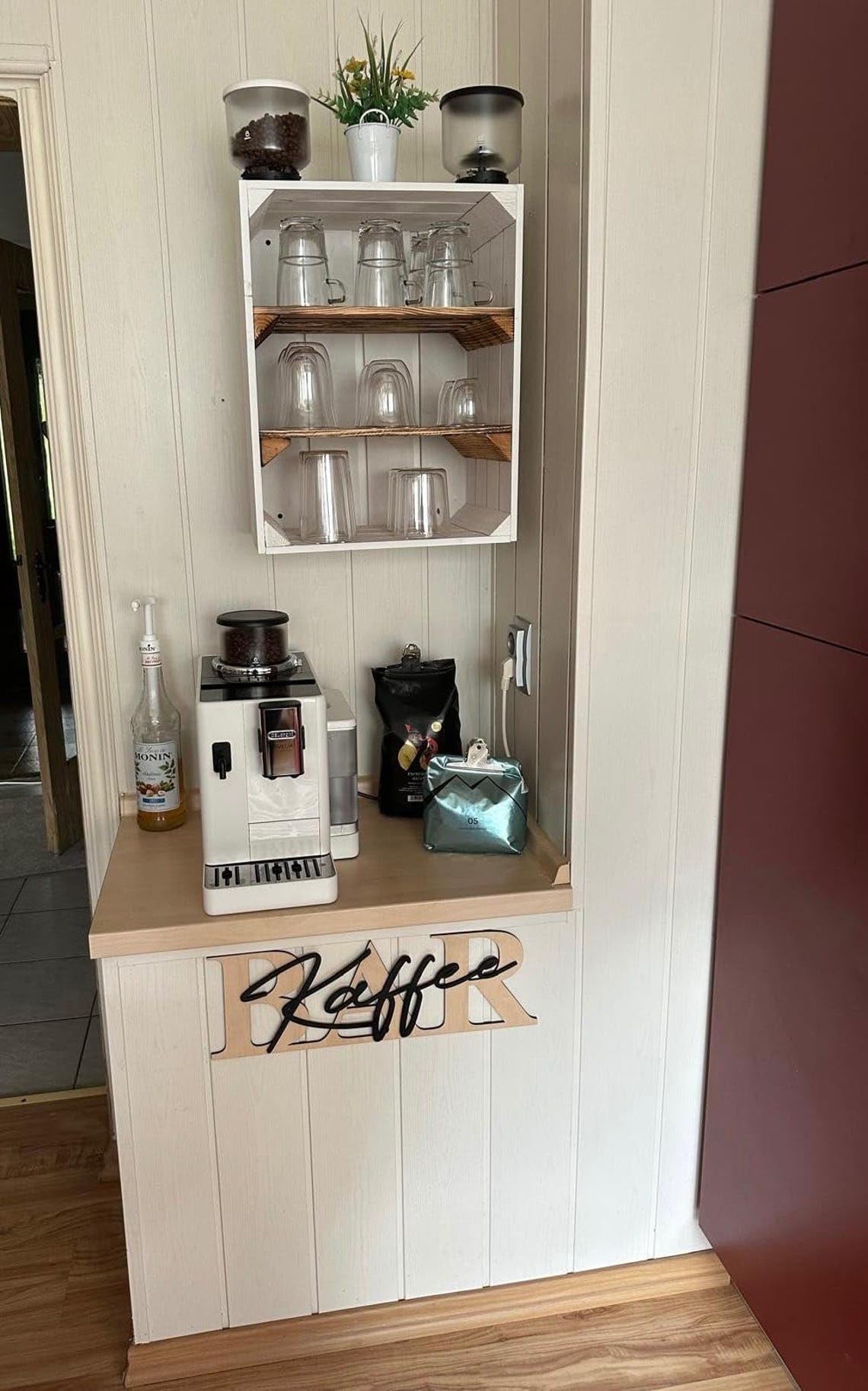 Kaffee-BAR Schild mit 3D-Schriftzug aus Holz (60cm) Schwarz