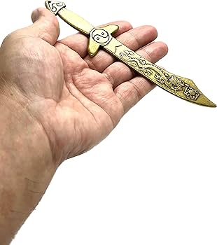 Amazon.co.jp: 銅製魔除け【八卦刀】【太扱剣】 16cm (八卦刀札