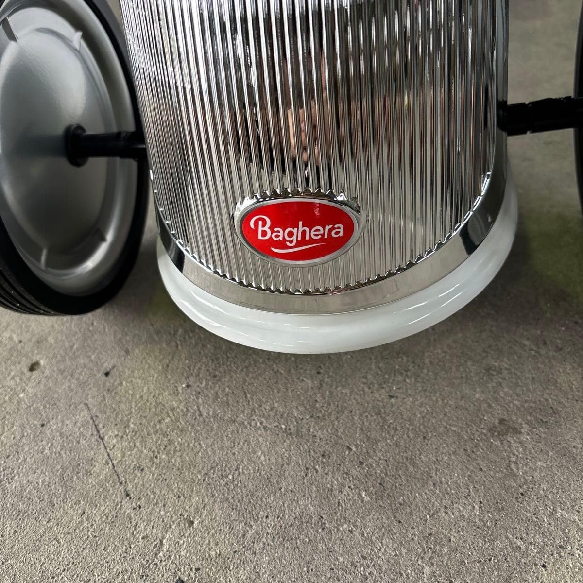 バゲーラ乗用玩具ライダーフランス製 スノーホワイト バゲーラキッズカー