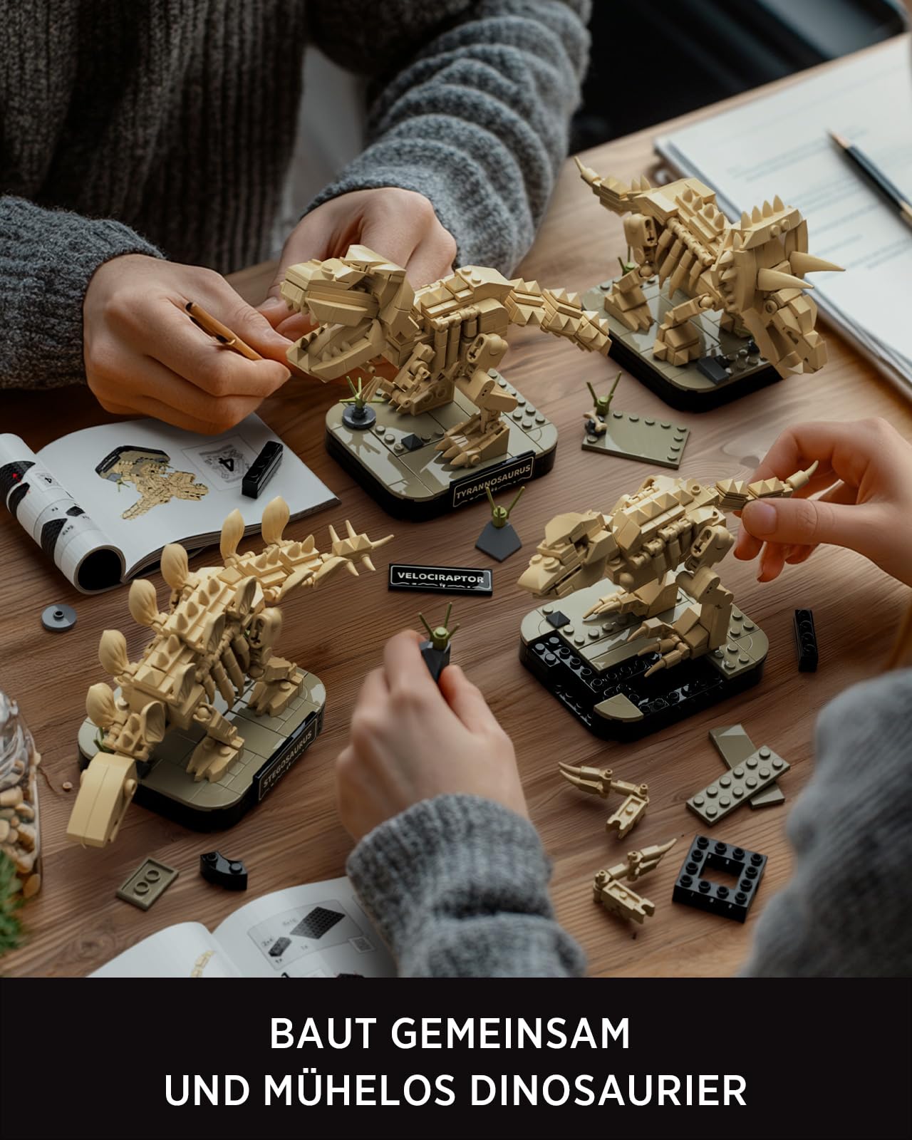 Nifeliz 4 Verschiedene Klein Dinosaurier-Fossilien Klemmbausteine Set für Erwachsene, Skelett Dinosaurier Tierdekoration Modellbausatz Artikel, Dekoration & Geschenk (1101 Teile, NF10360)