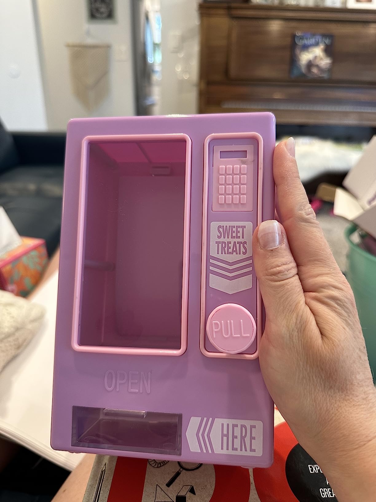 5/mo Finance YOBRO Candy Dispenser, Cute Vending Machine for Desktop