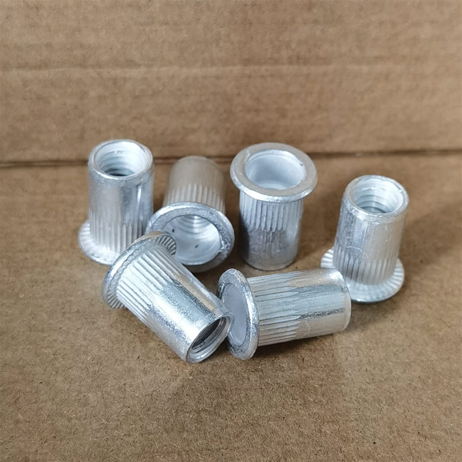 Set Di 190 Dadi Per Rivetti In Alluminio, Dadi Di Fissaggio Filettati A Testa Piatta M3 M4 M5 M6 M8 M10 83125382 - Foto 7