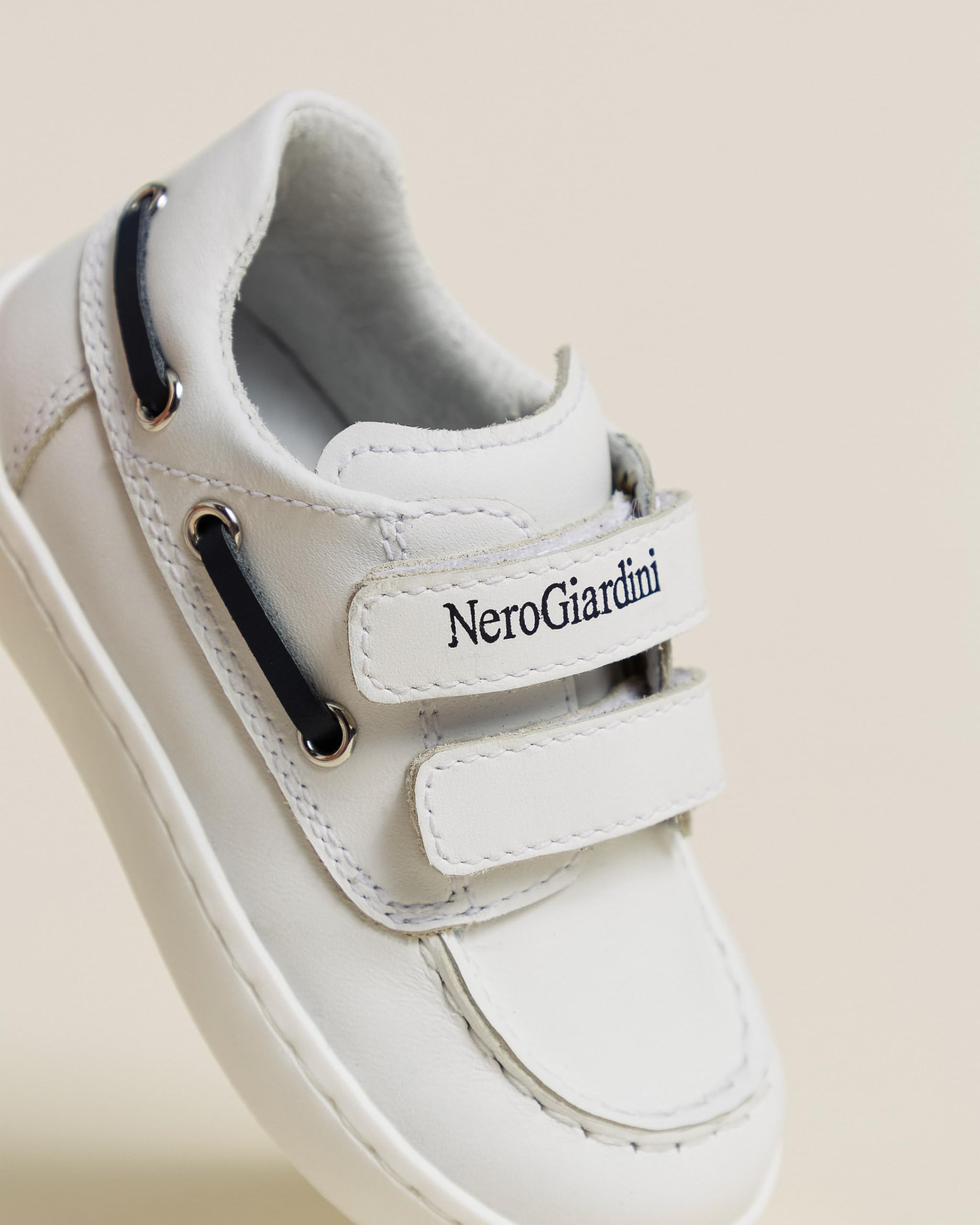 Nero Giardini E525171M Barca Junior da Bambino in Pelle