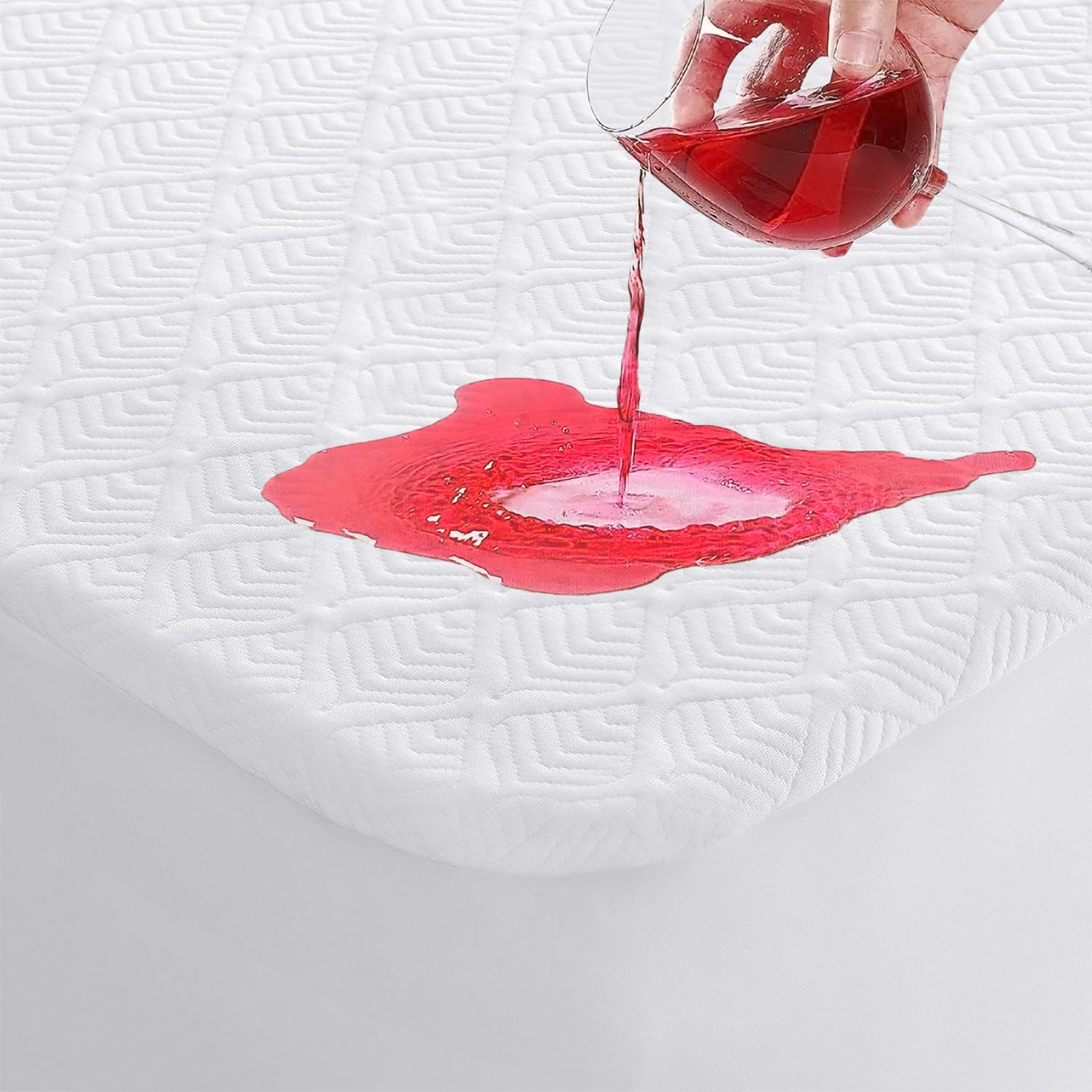 Softhour King Waterproof Mattress Protector, 3D Cooling Mattress Protector