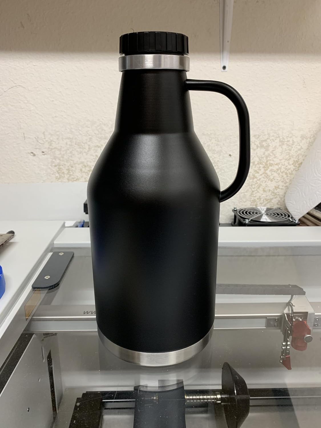 Generic 64 oz Double Wall Stainless Steel Black Powder Coated Growler, 1070200001