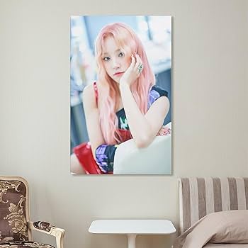 ウギ　直筆サイン　ポスター ウギ 直筆サイン ポスター Amazon.co.jp: K-pop Gidle Yuqi