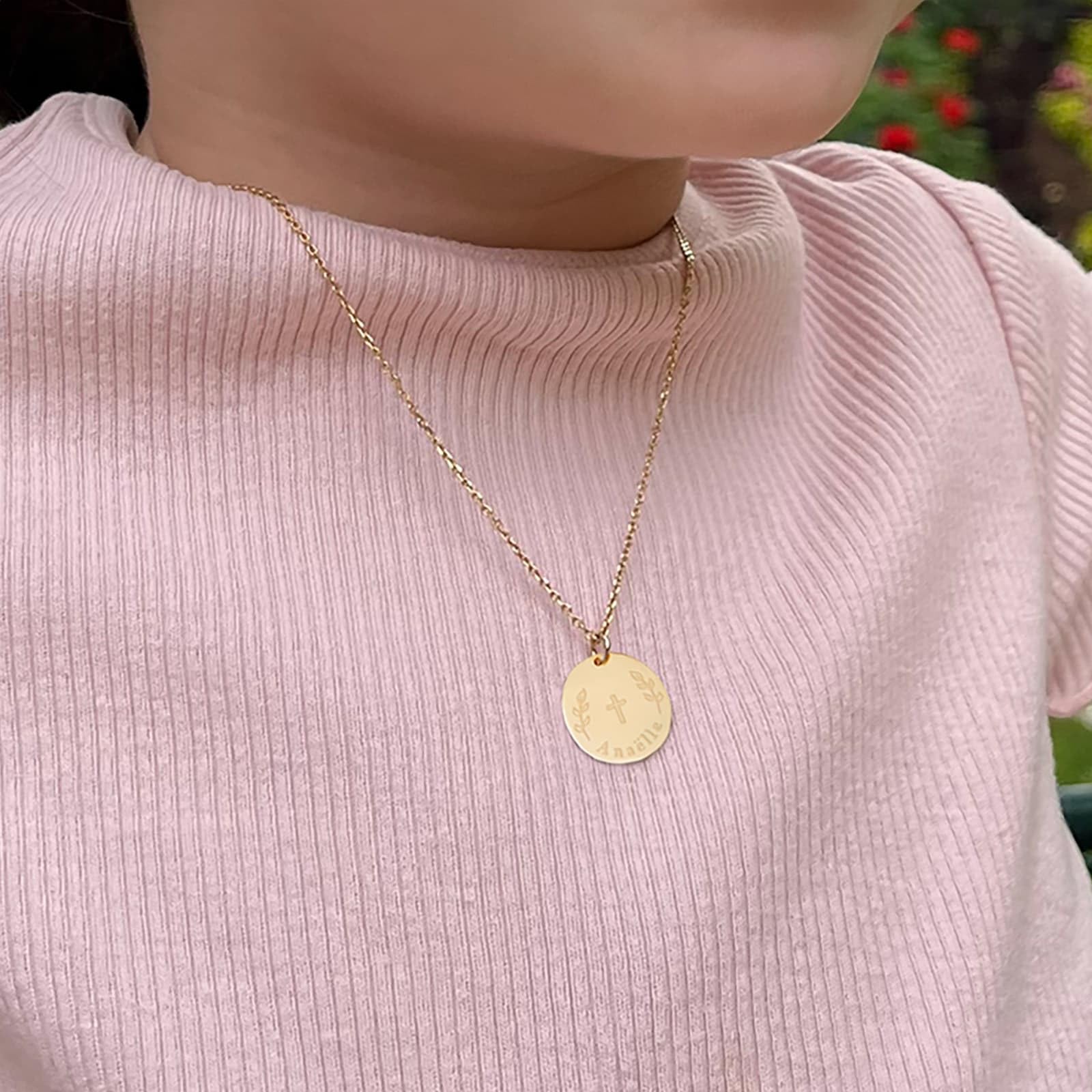 Collier personnalisé baptême, dessin "Croix & Rameaux", plaqué or - Idée cadeau pour Noël - Anniversaires - Baptême - Communion