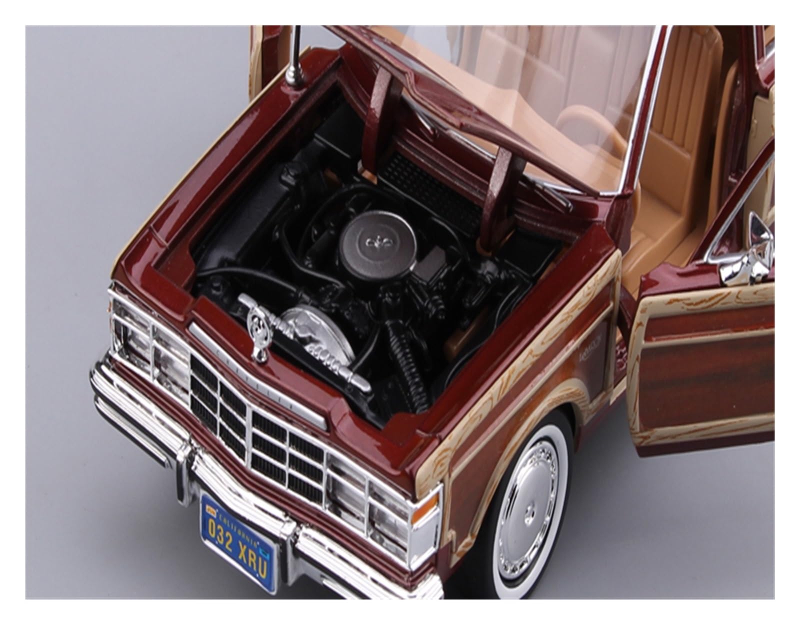 Amazon.co.jp: 塗装済み完成モデルプラモデル 1/24 クライスラーレ 