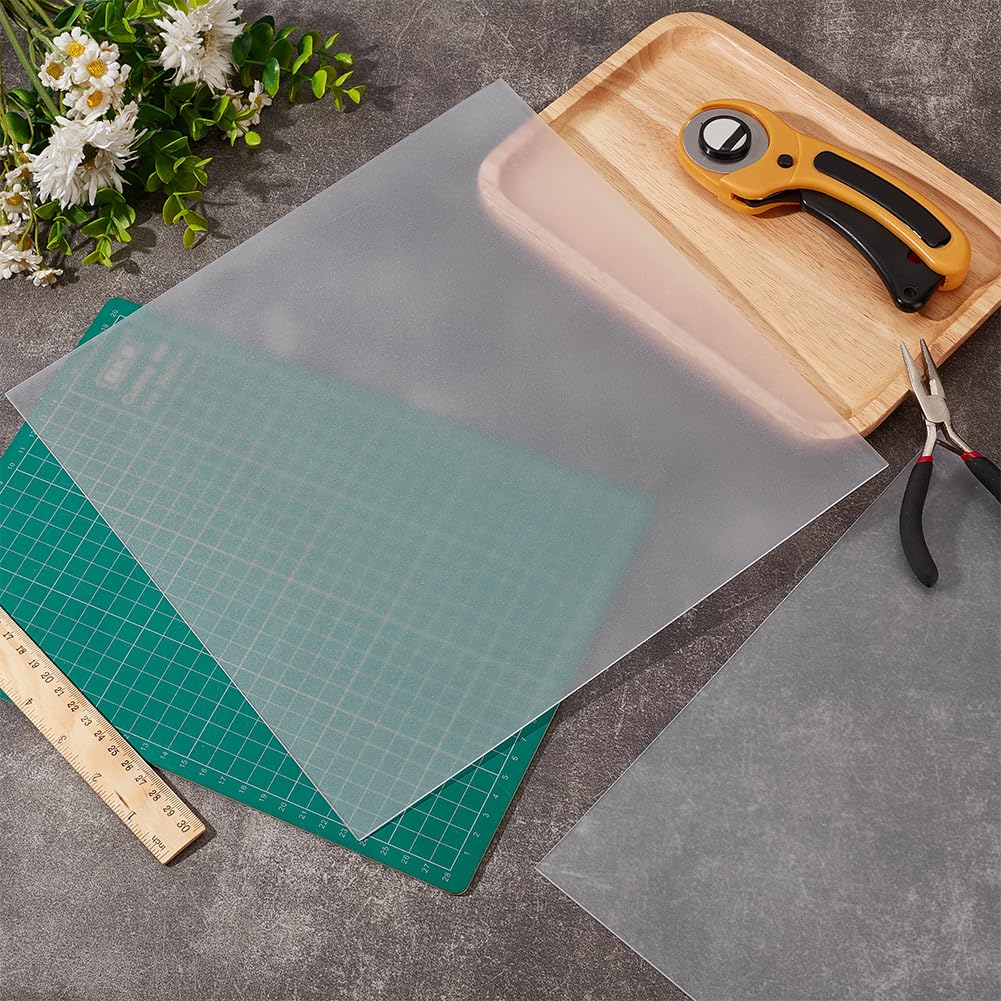 Amazon.com: BENECREAT 2 láminas termoplásticas moldeables, hojas de plástico  PVC transparente de 12 x 11 pulgadas con un frente de plástico texturizado  para decoración, manualidades, creación de disfraces de : Arte y  Manualidades, image size:1001x1001