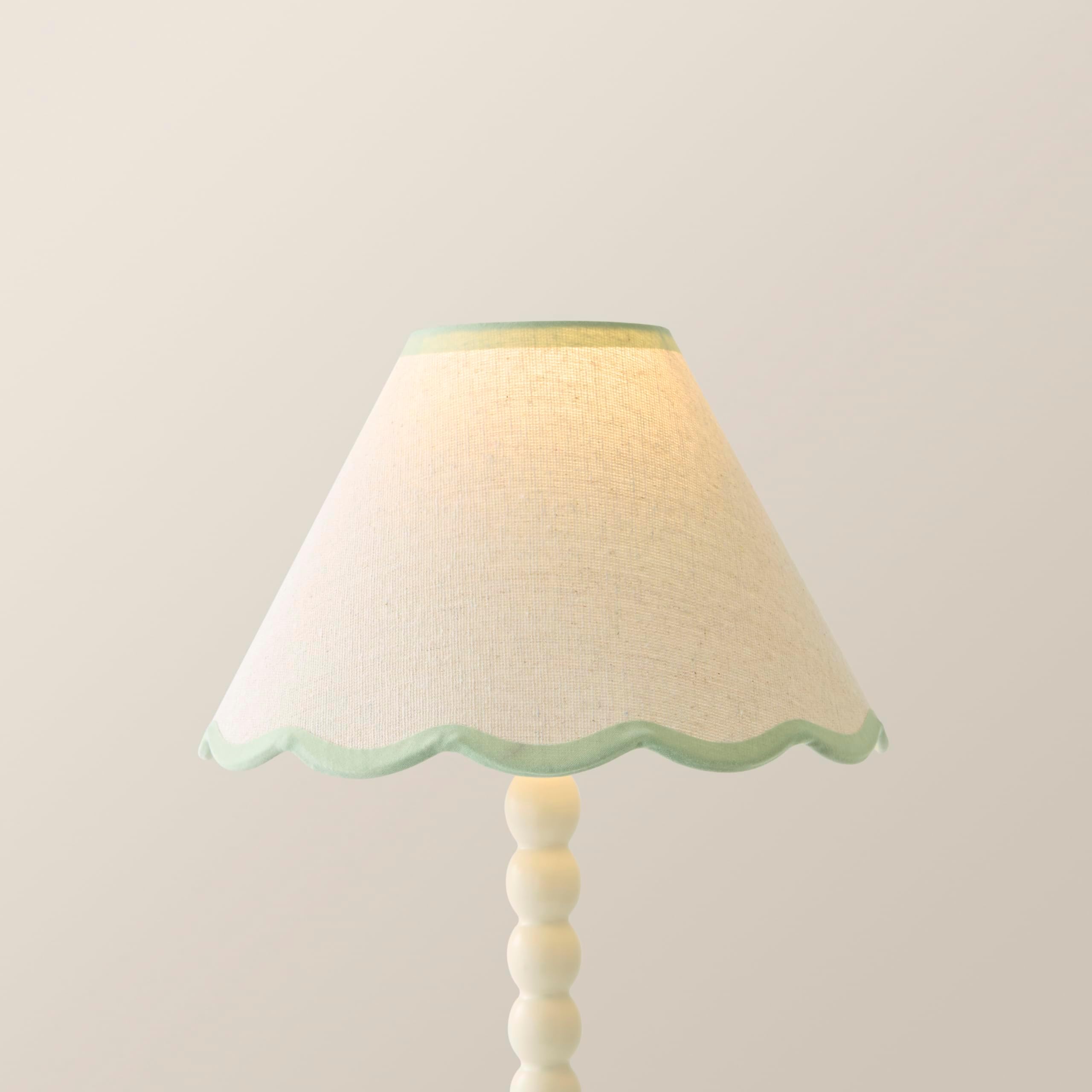 ValueLights | Small Natural Linen Tapered Light Shade with Green Scallop Trim for Table Lamp | Lamp Shades, Home Décor & Improvement Essential | 27.5cm Shade Width