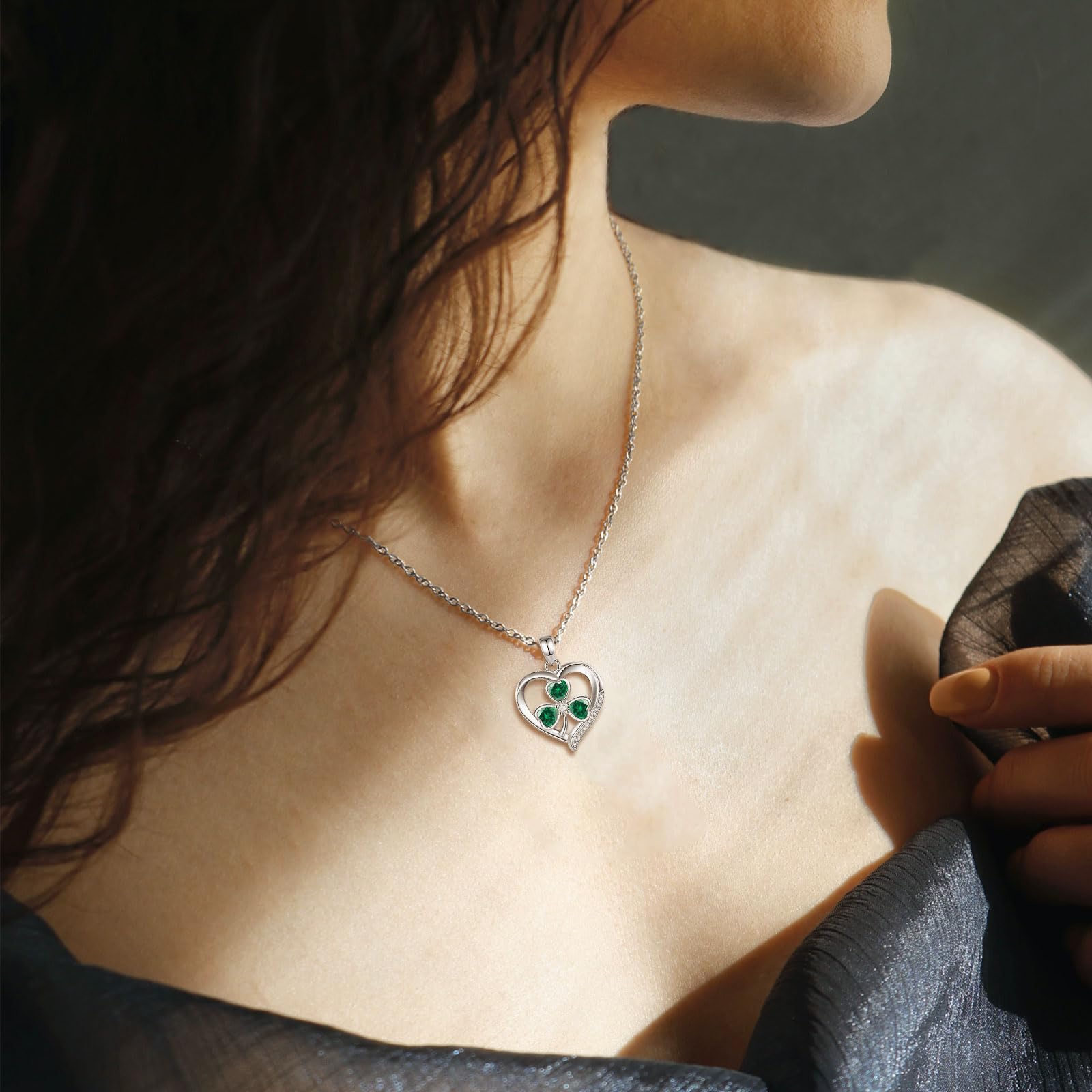 INFUSEU Collana con trifoglio irlandese gioielli da donna trifoglio verde cuore pietra zirconia ciondolo piccolo regalo buona fortuna catena in argento Sterling 45,7 cm
