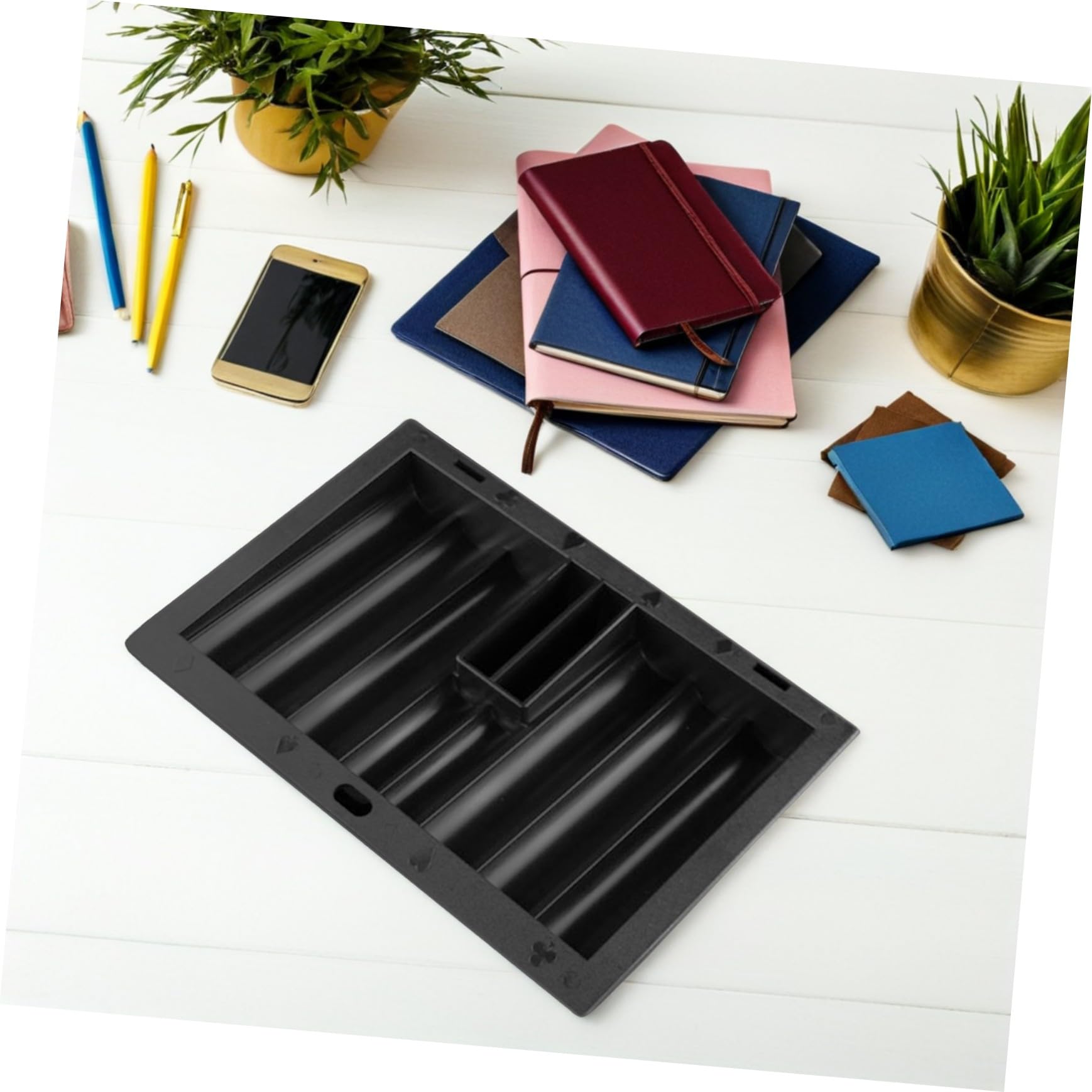 Mikikit Plateau à Jetons de Poker Organise et Range Jetons de Poker en Plastique Noir Capacité de 350 Jetons Équipé de 2 Emplacements pour Cartes pour Jeux de Cartes
