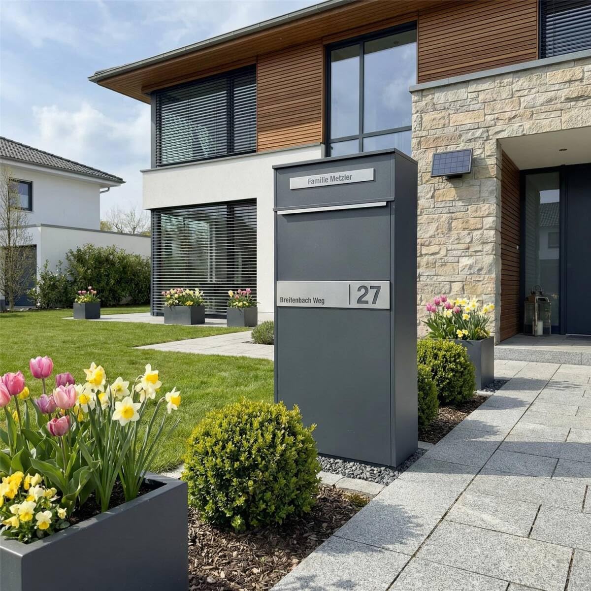 Metzler Paketbox mit LED und 1 Briefkasten | Paket- & Briefkasten | Entnahme hinten | Solar-LED | Standbriefkasten personalisiert mit Gravur, Paketkasten in RAL7016 Anthrazit