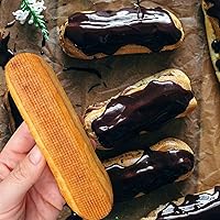 Vista 4 de FETESUR Molde perforado de silicona para hornear, 12 formas individuales oblongas para hornear, molde para bollos para perros calientes, moldes