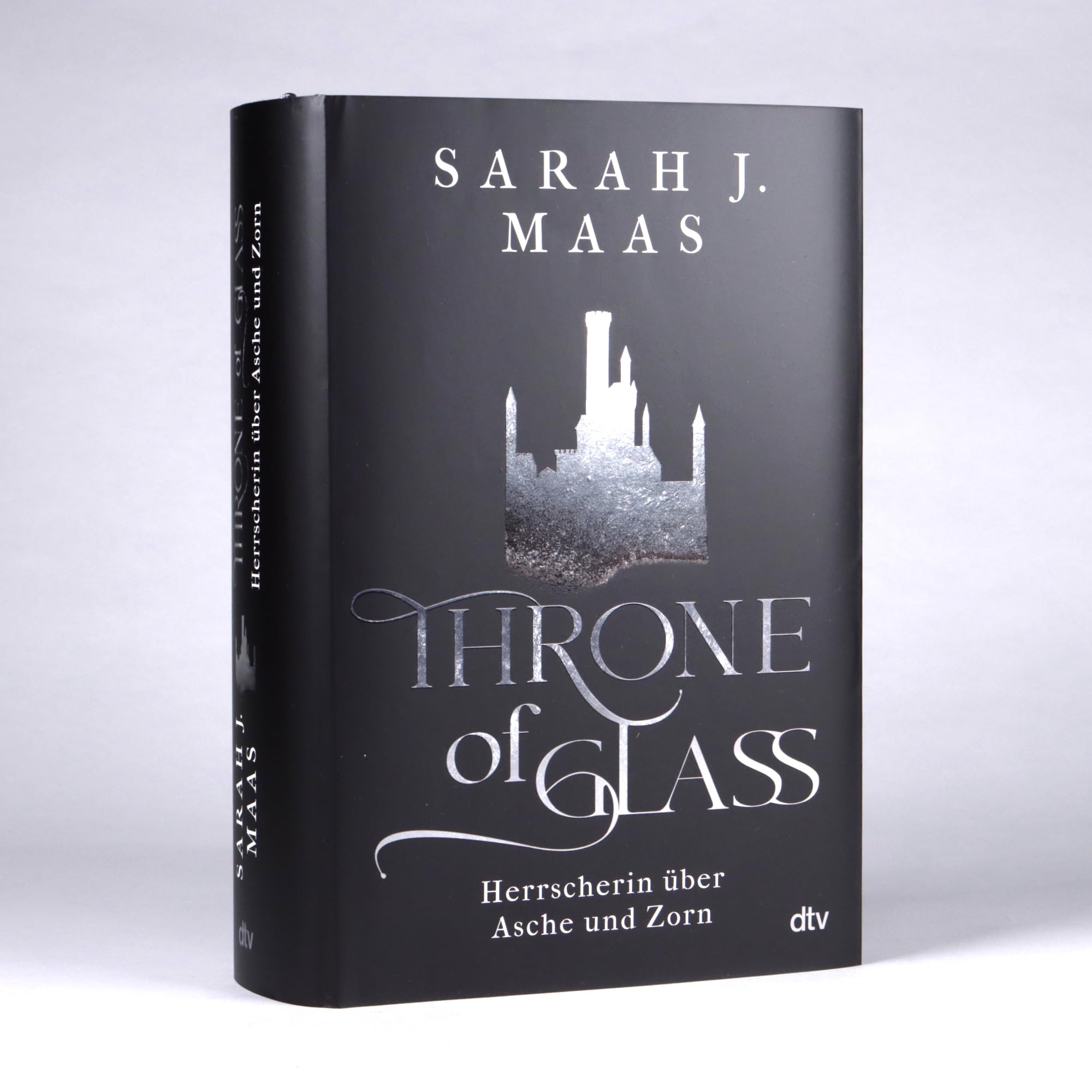 Throne of Glass – Herrscherin über Asche und Zorn: Limitierte Sonderausgabe mit Wendeumschlag und hochveredelter Gestaltung (Die Throne of Glass-Reihe, Band 7)