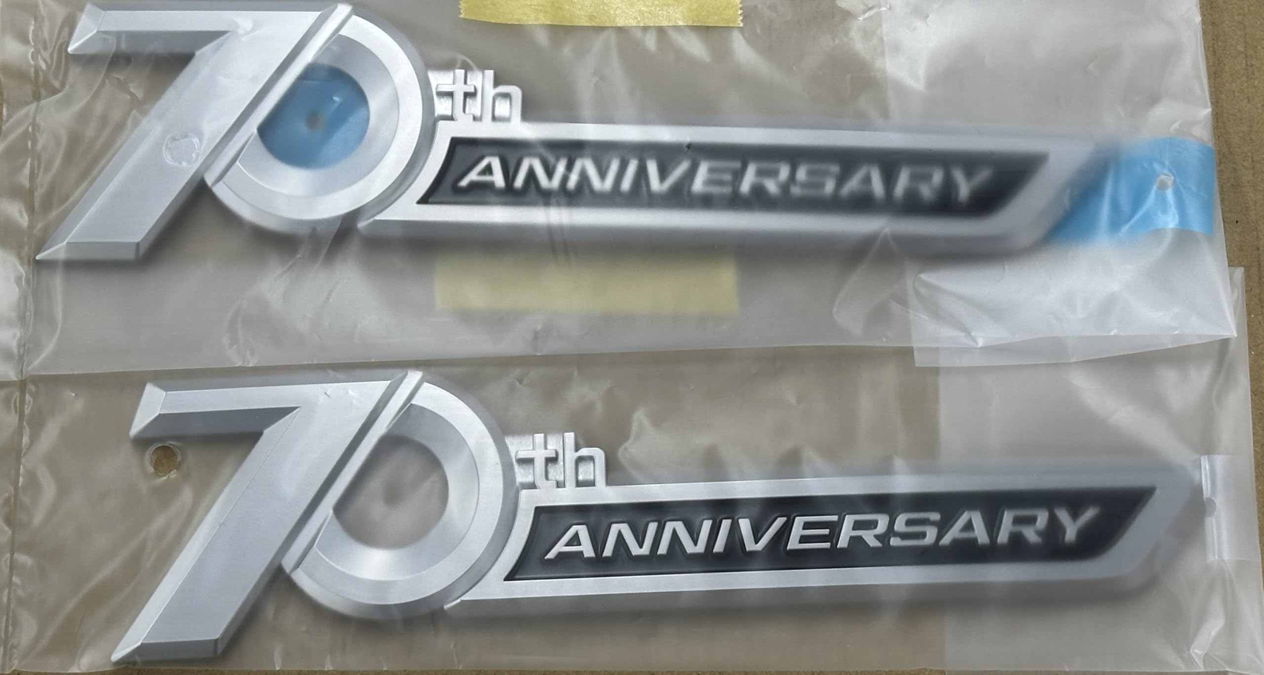 Amazon | TOYOTA (トヨタ) 純正部品 ランクル300 70周年