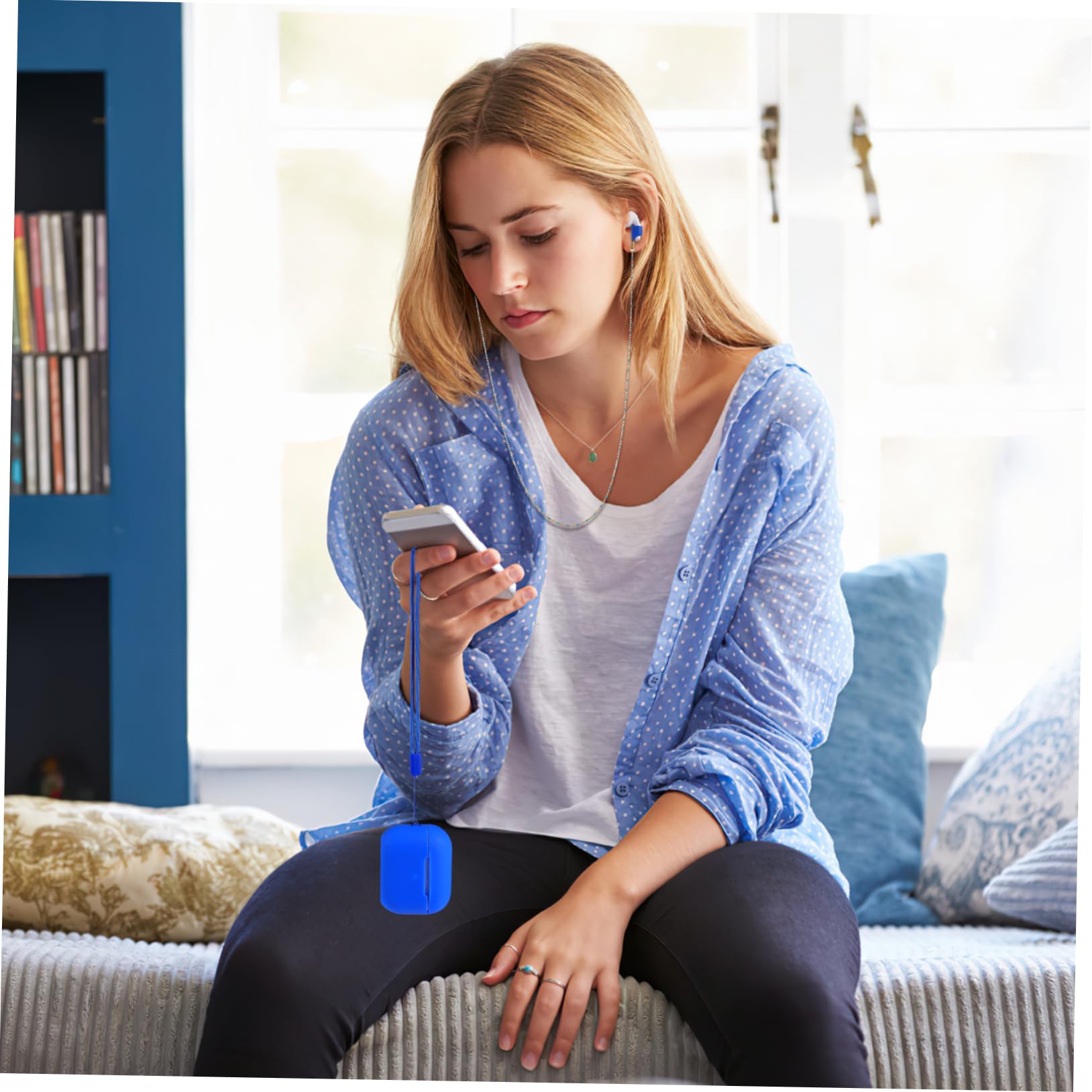 DOITOOL 4stücke Silicone Earbuds Case Mit Anti-Lost Lanyard Schockfeste Für Tragbares Design Blau Mit Modischem Kettenhalsband Für Sicheren
