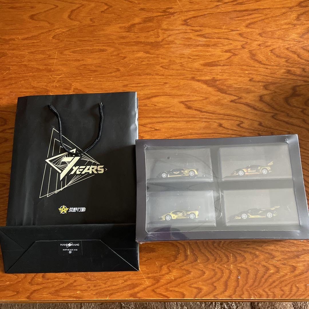 Amazon | 荒野行動5周年記念ミニカーセット 4台入り | ミニカー・ダイ