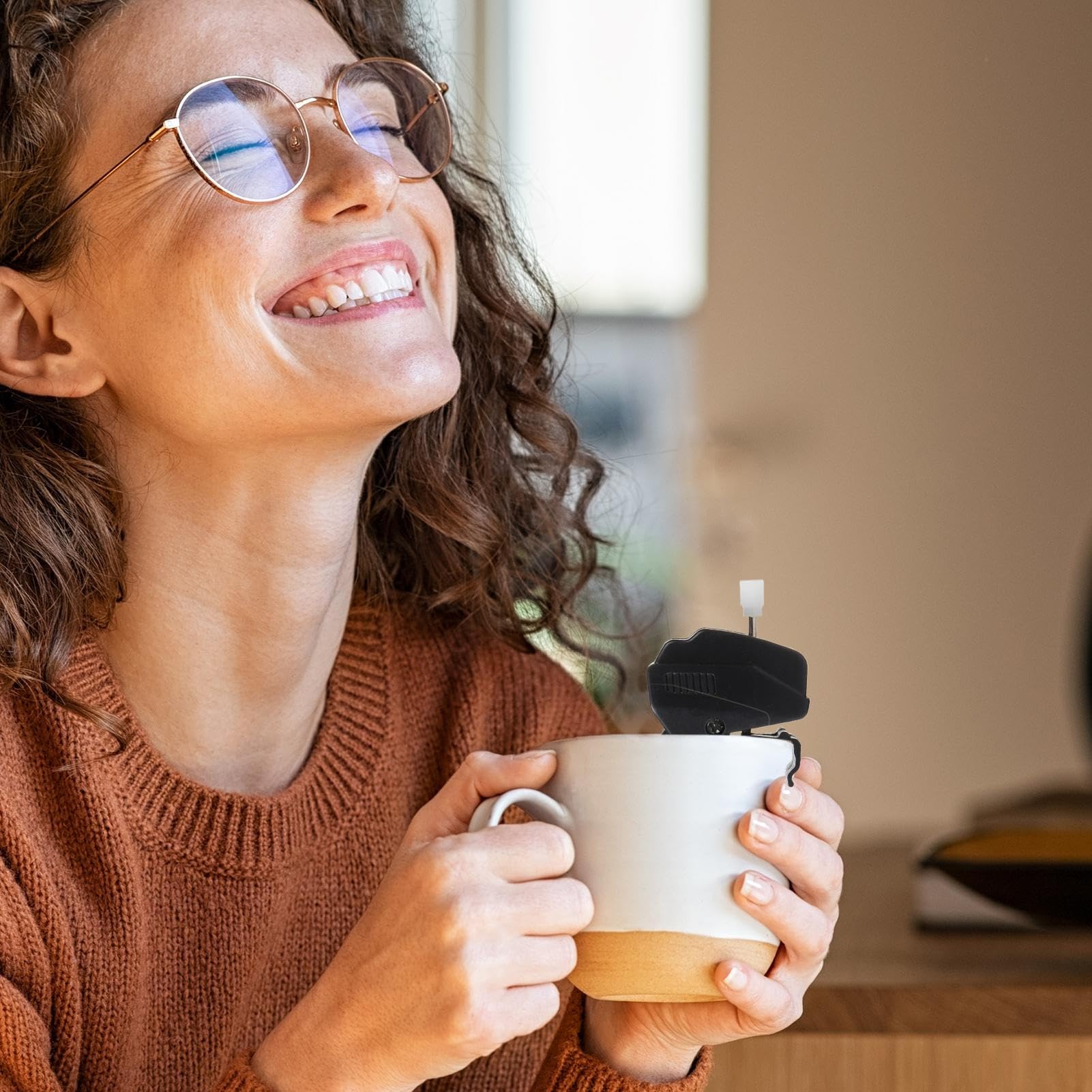 Outboard Drink Mixer – Mini Mélangeur à Hélice Pour Café, Lait, Thé, Design Fun, Portable (6,5x4,5x3 Cm)
